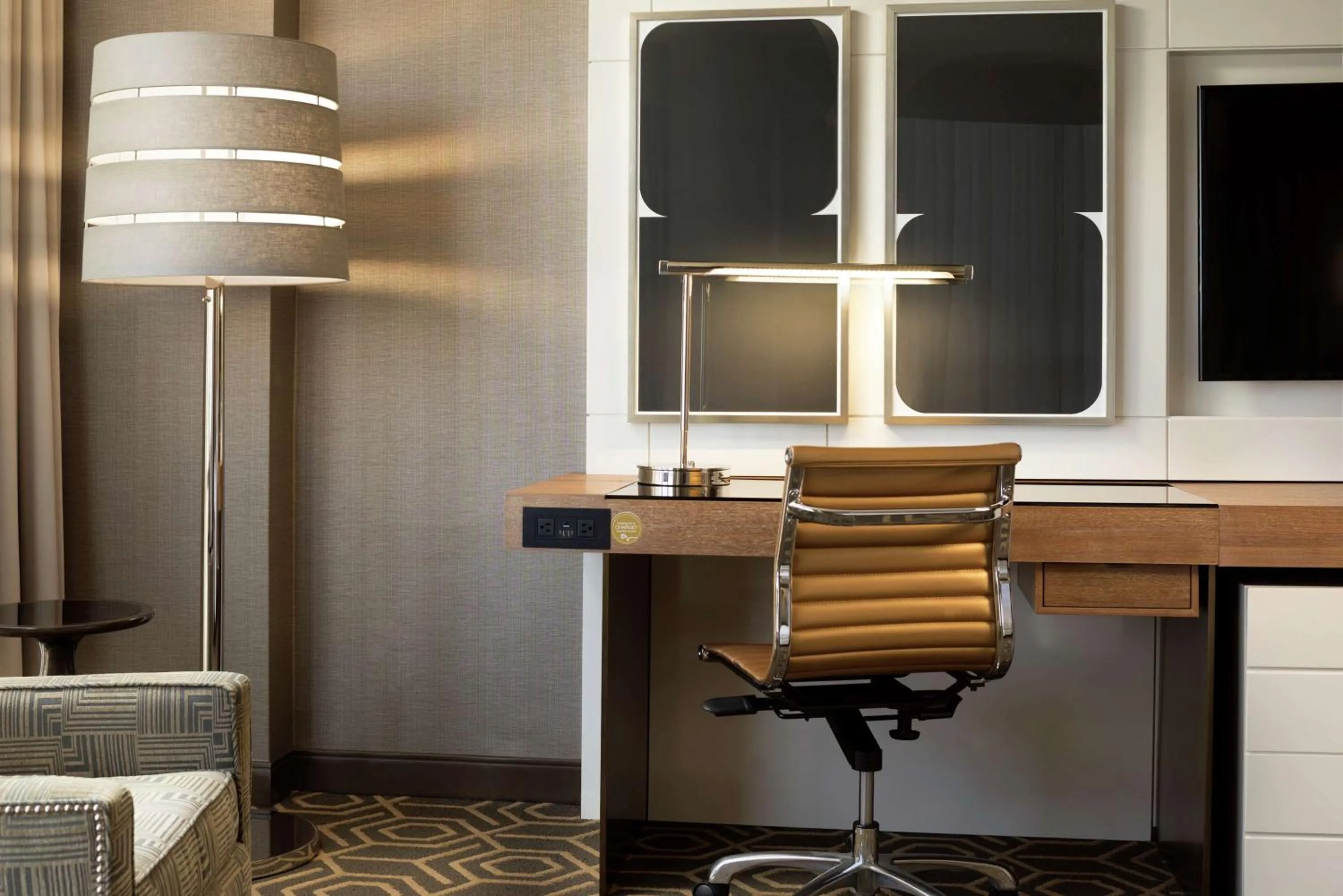 Bedroom in DoubleTree by Hilton Hotel Dallas Campbell Centre