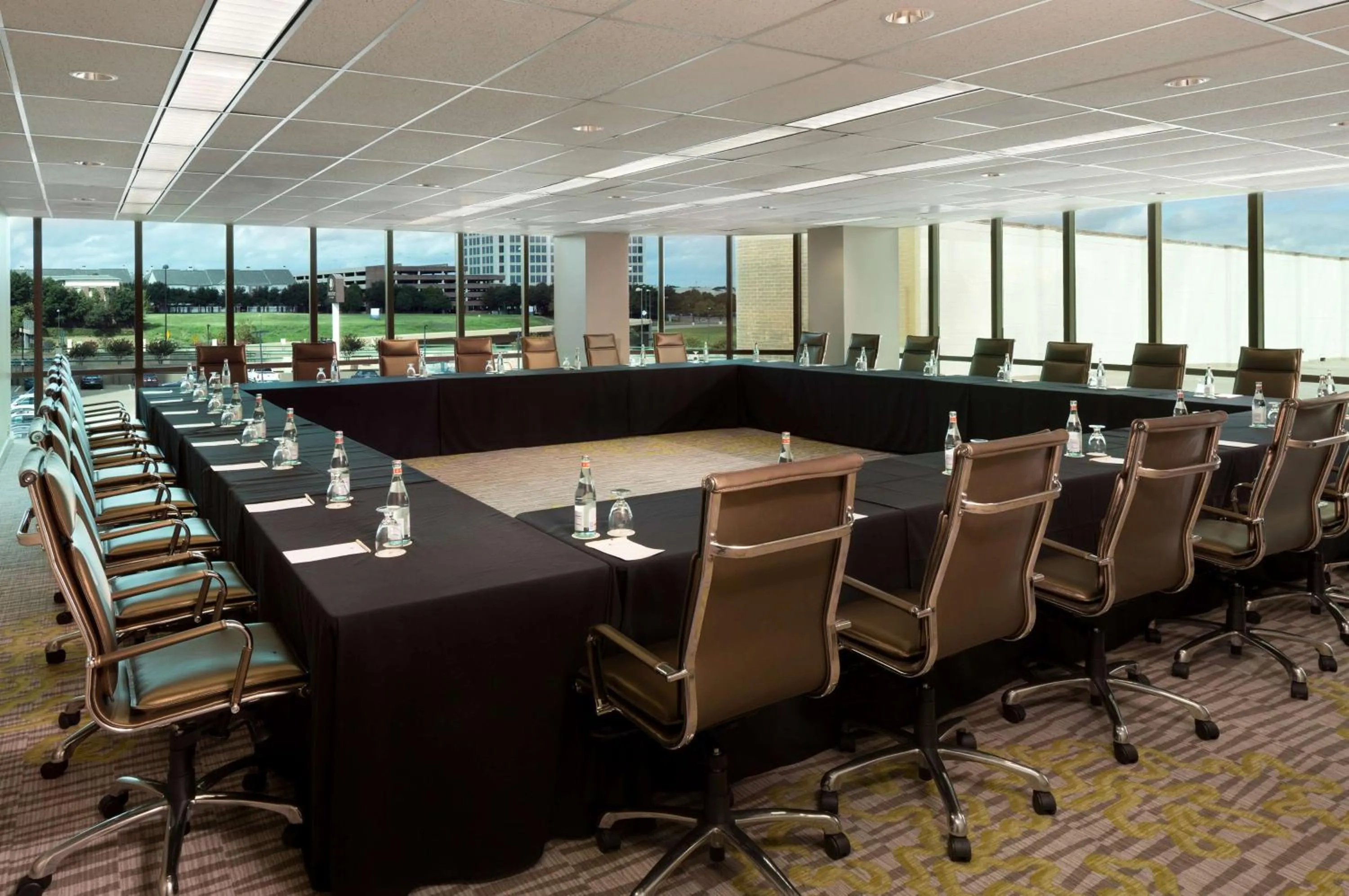 Meeting/conference room in DoubleTree by Hilton Hotel Dallas Campbell Centre