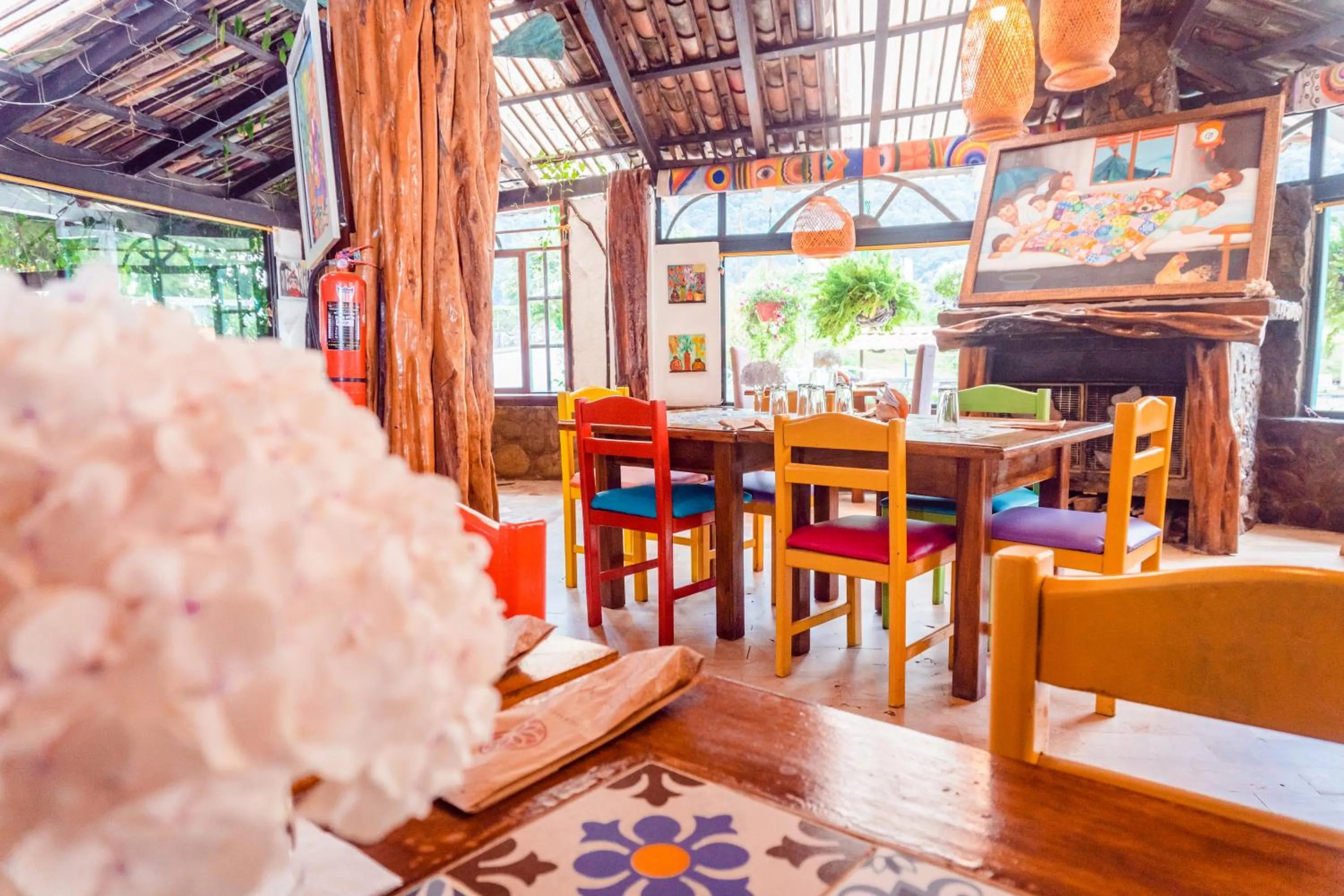 Restaurant/places to eat in Spa Hosteria Miramelindo