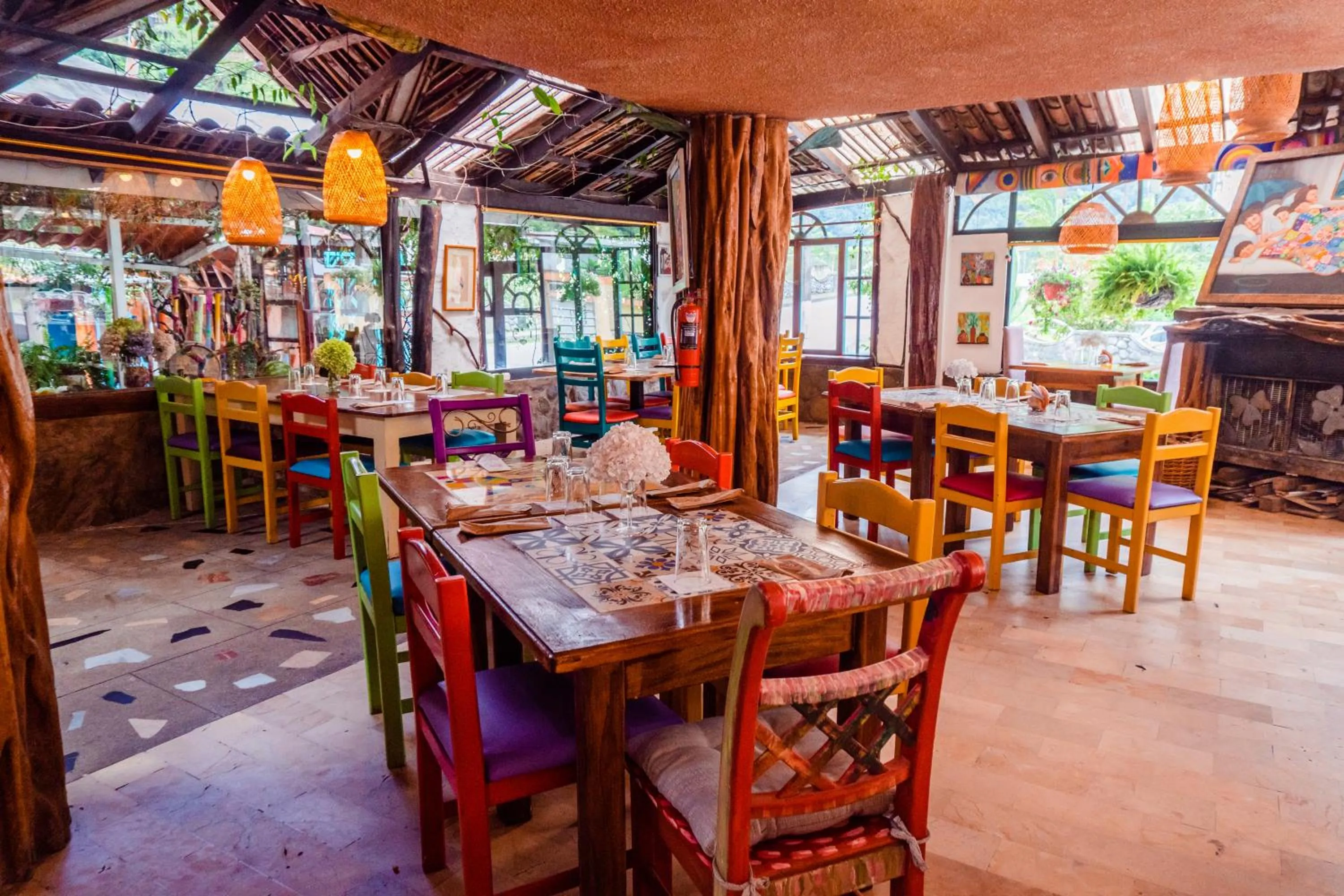 Restaurant/places to eat in Spa Hosteria Miramelindo