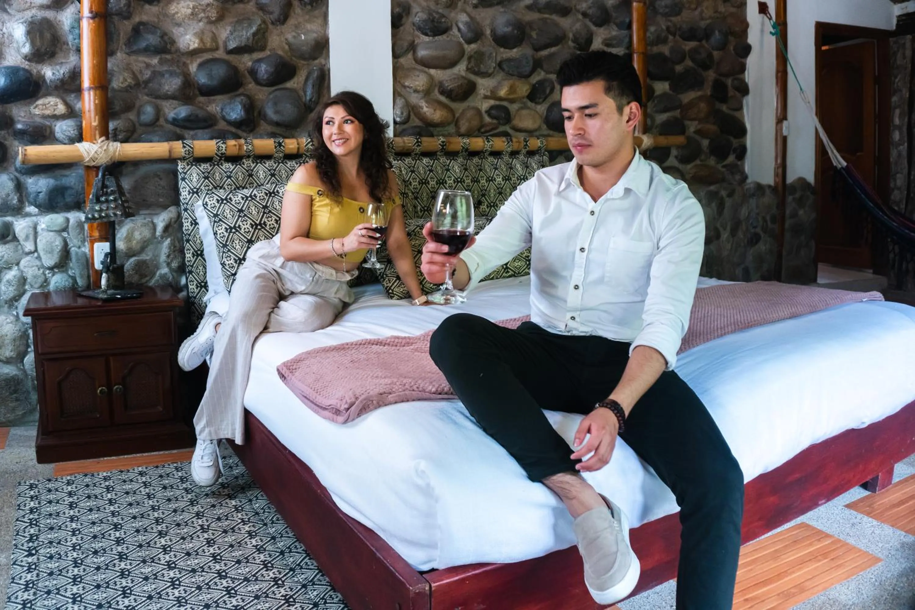 People, Bed in Spa Hosteria Miramelindo