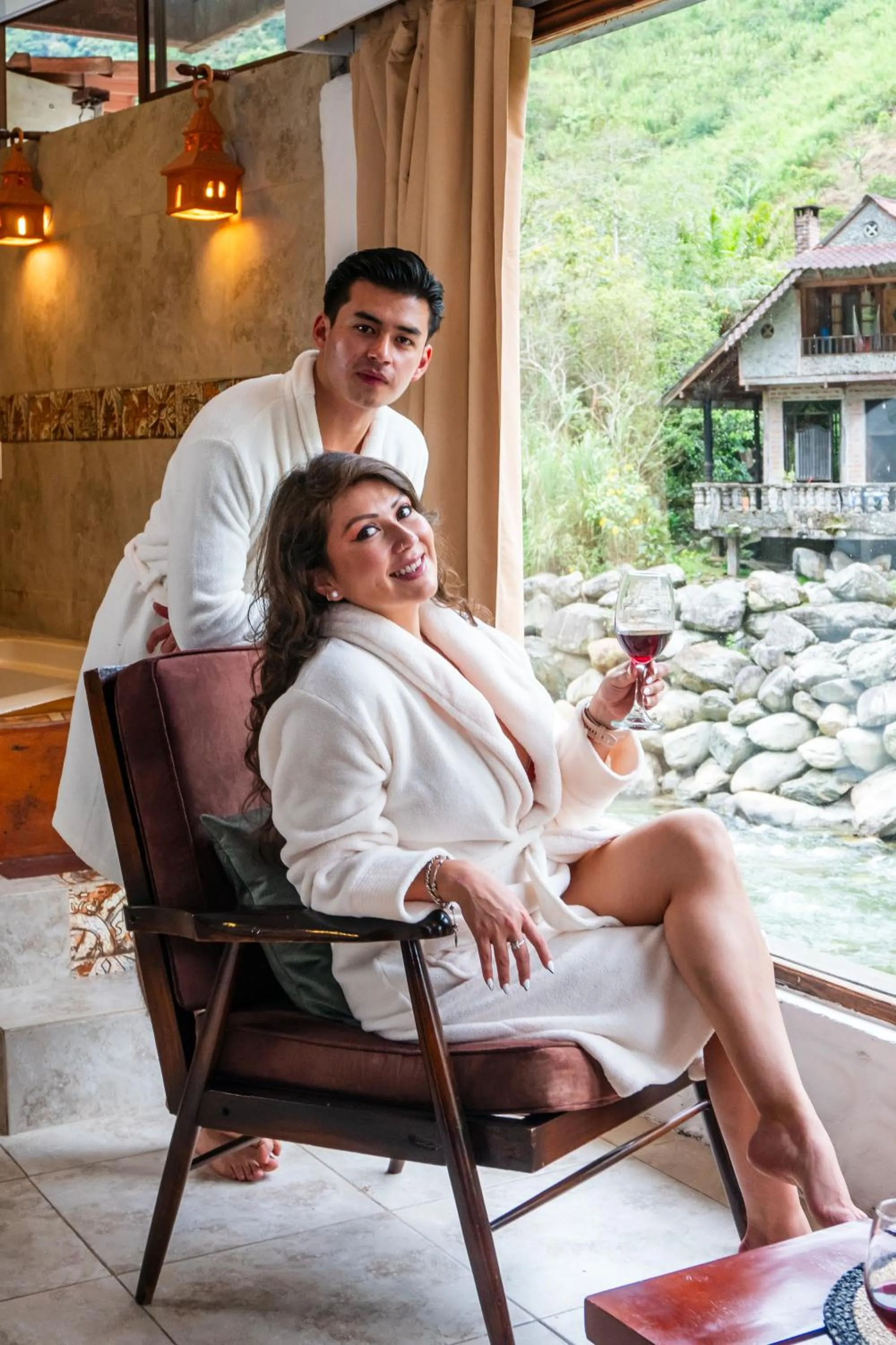 People in Spa Hosteria Miramelindo