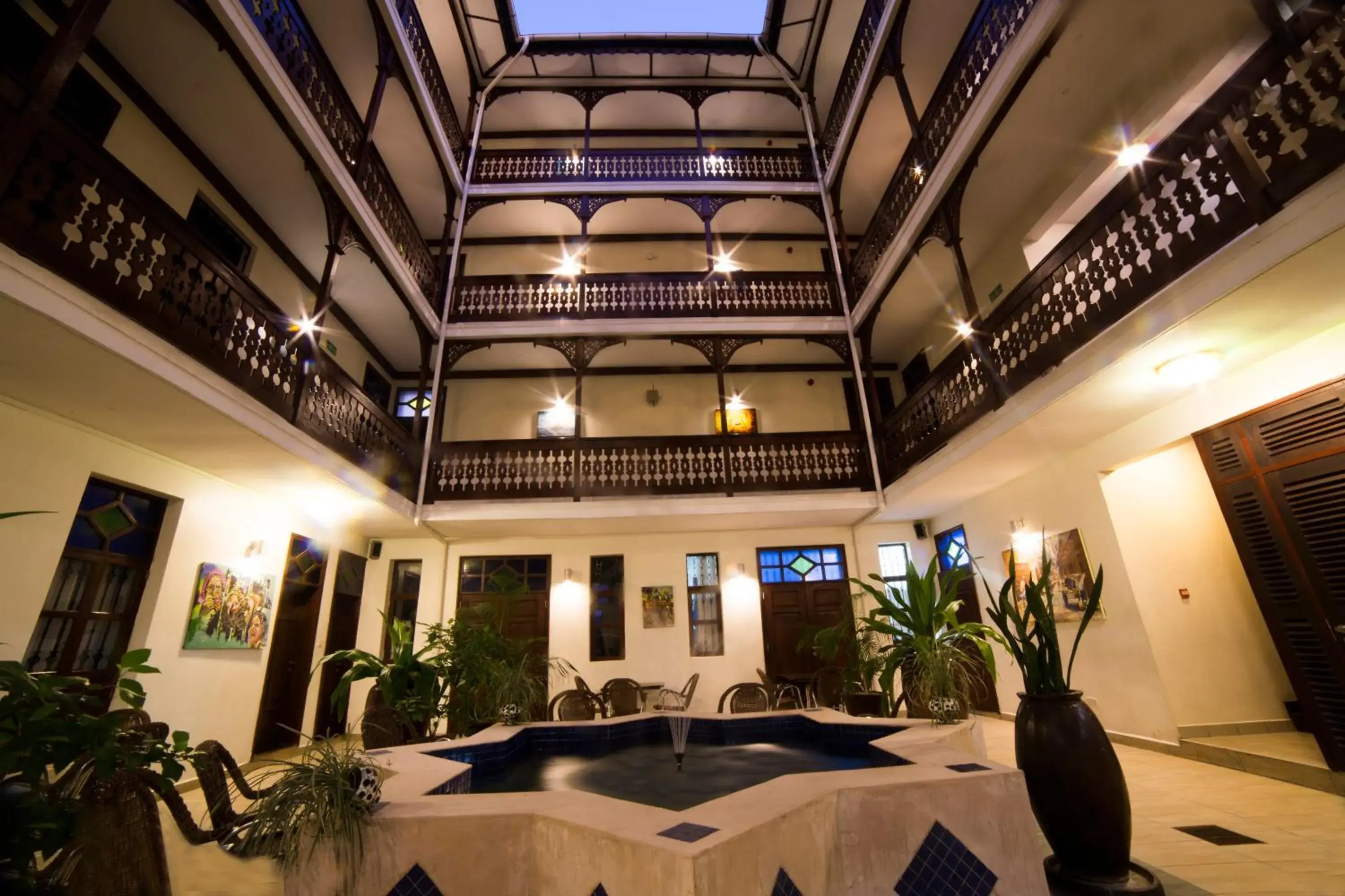 Property building in Maru Maru Hotel Property building in Maru Maru Hotel