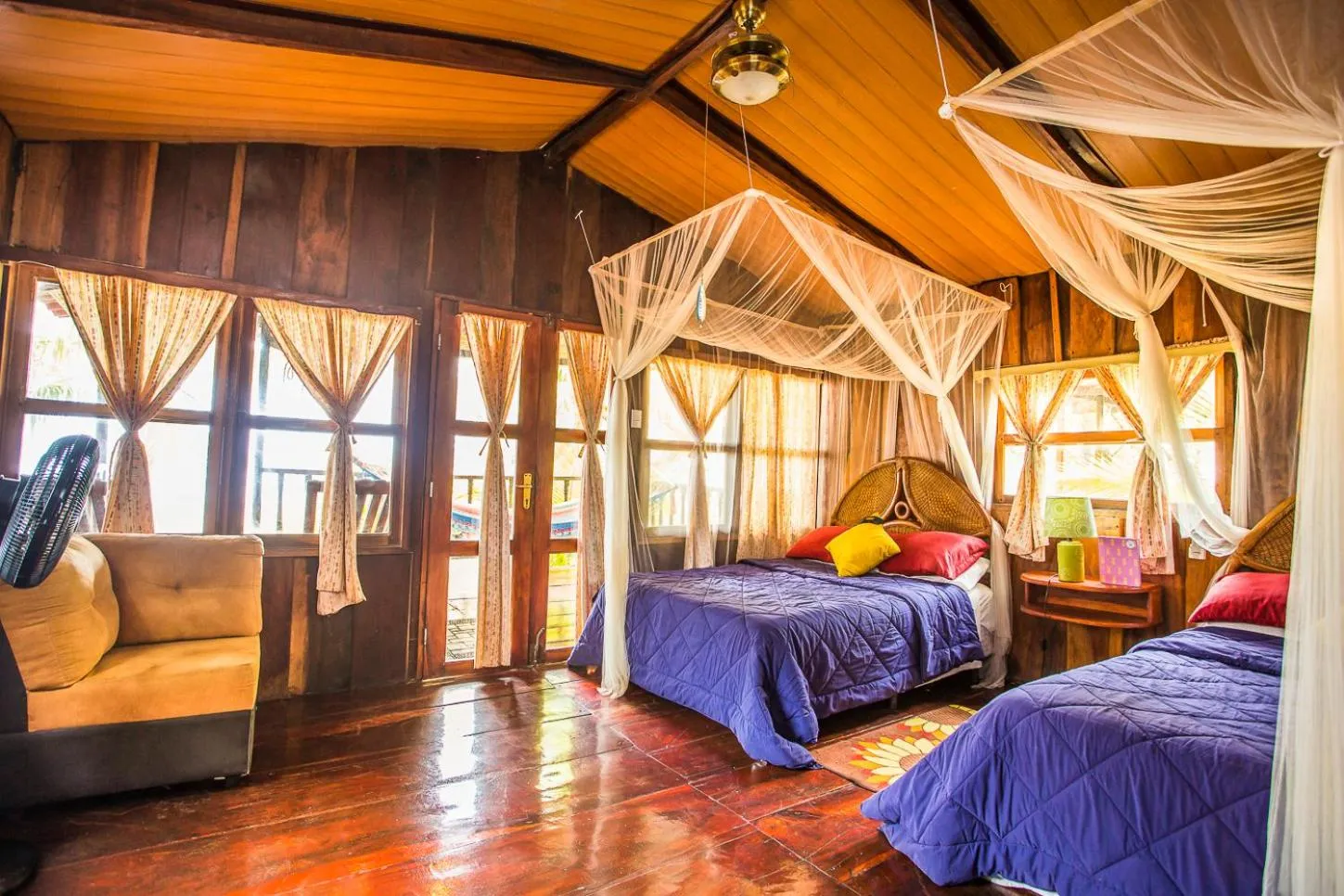 Bedroom, Bed in Redwood Beach Resort