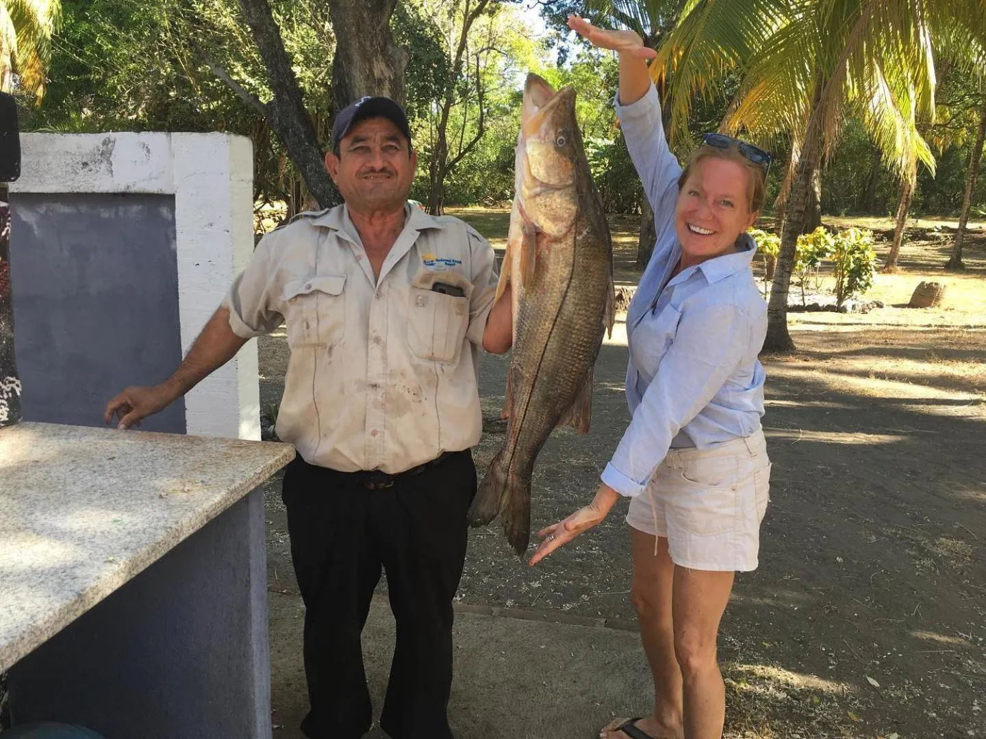 Restaurant/places to eat in Redwood Beach Resort