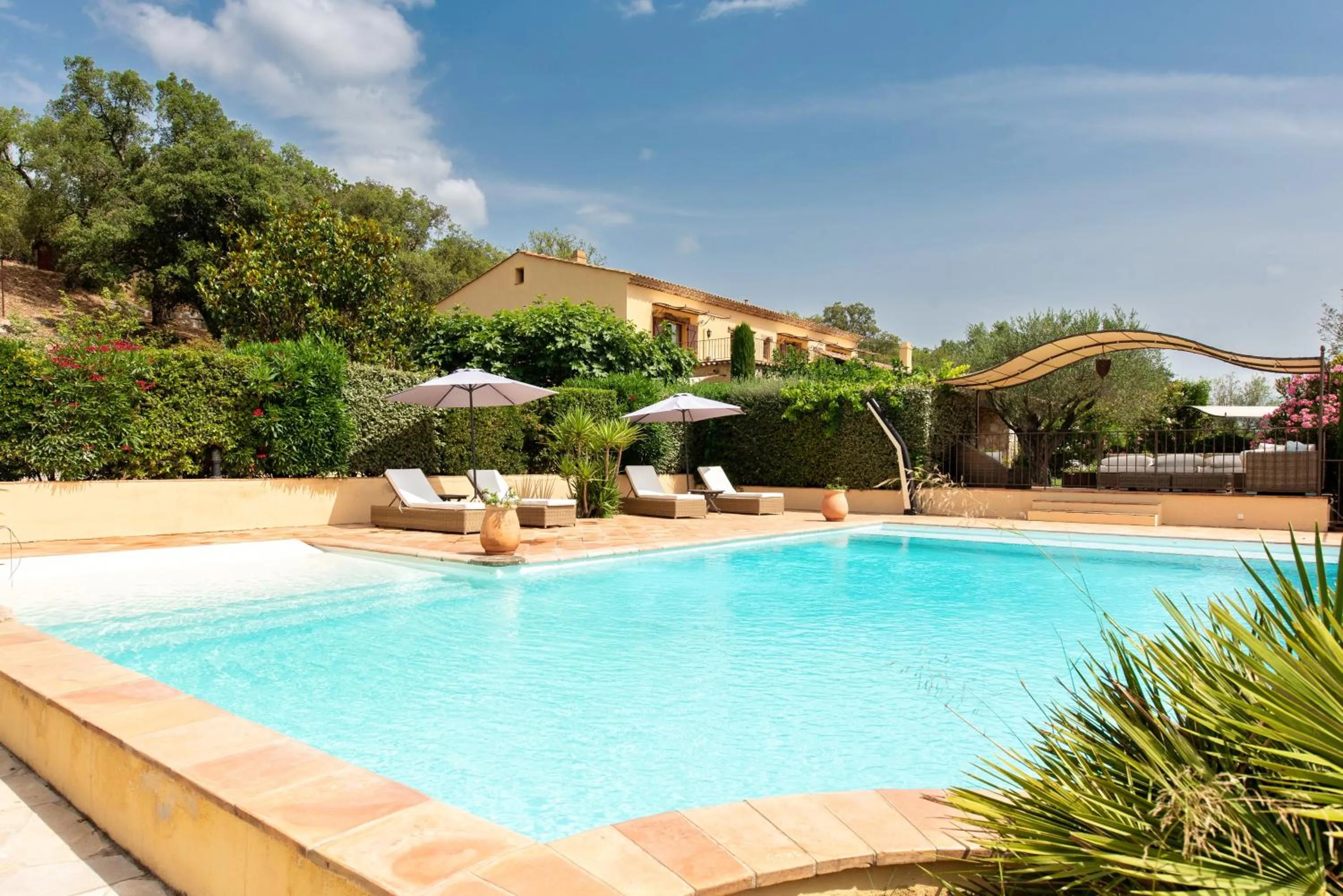 Swimming pool in La Bergerie