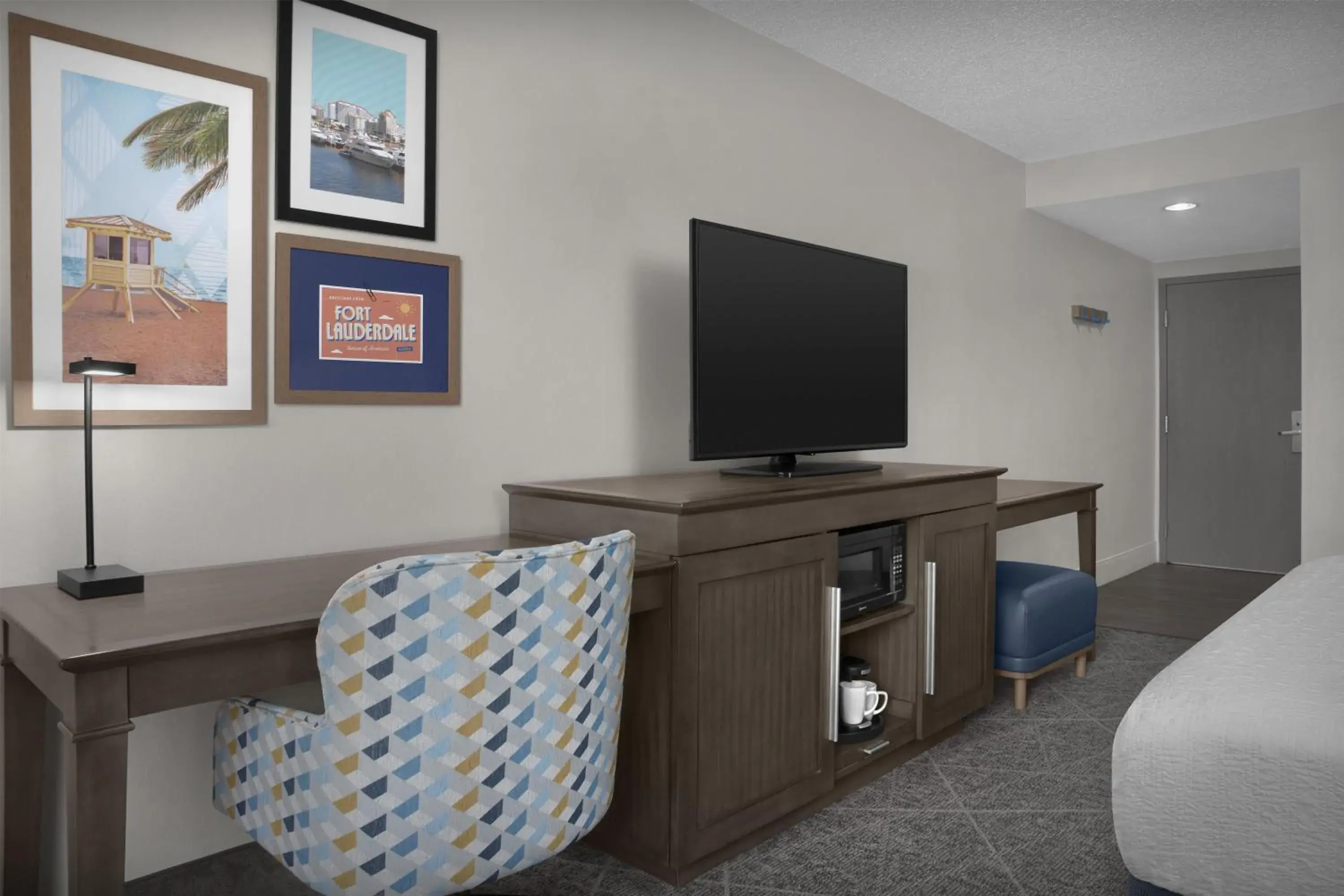 Bed in Hampton Inn Fort Lauderdale Downtown Las Olas Area Bed in Hampton Inn Fort Lauderdale Downtown Las Olas Area