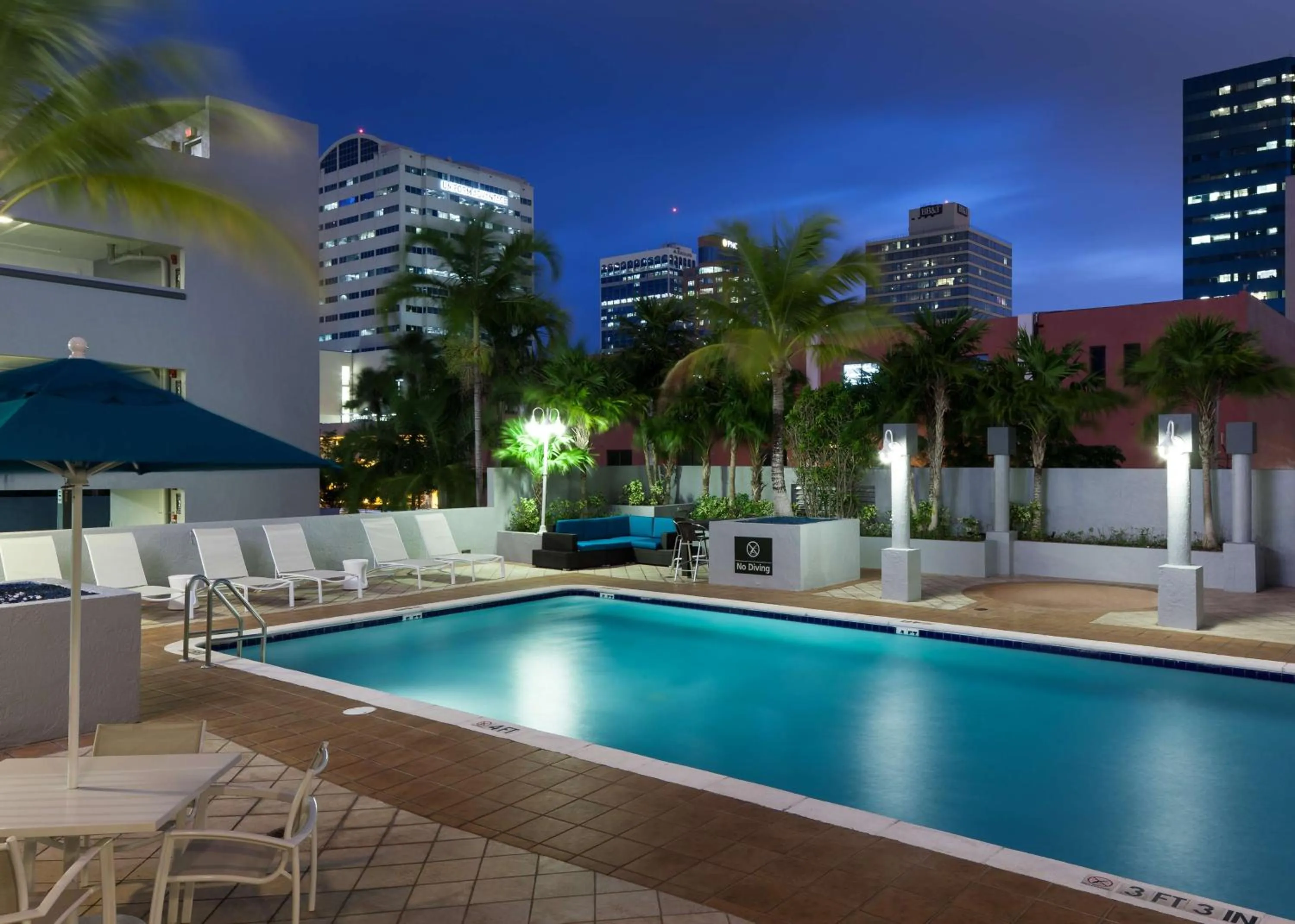 Pool view in Hampton Inn Fort Lauderdale Downtown Las Olas Area