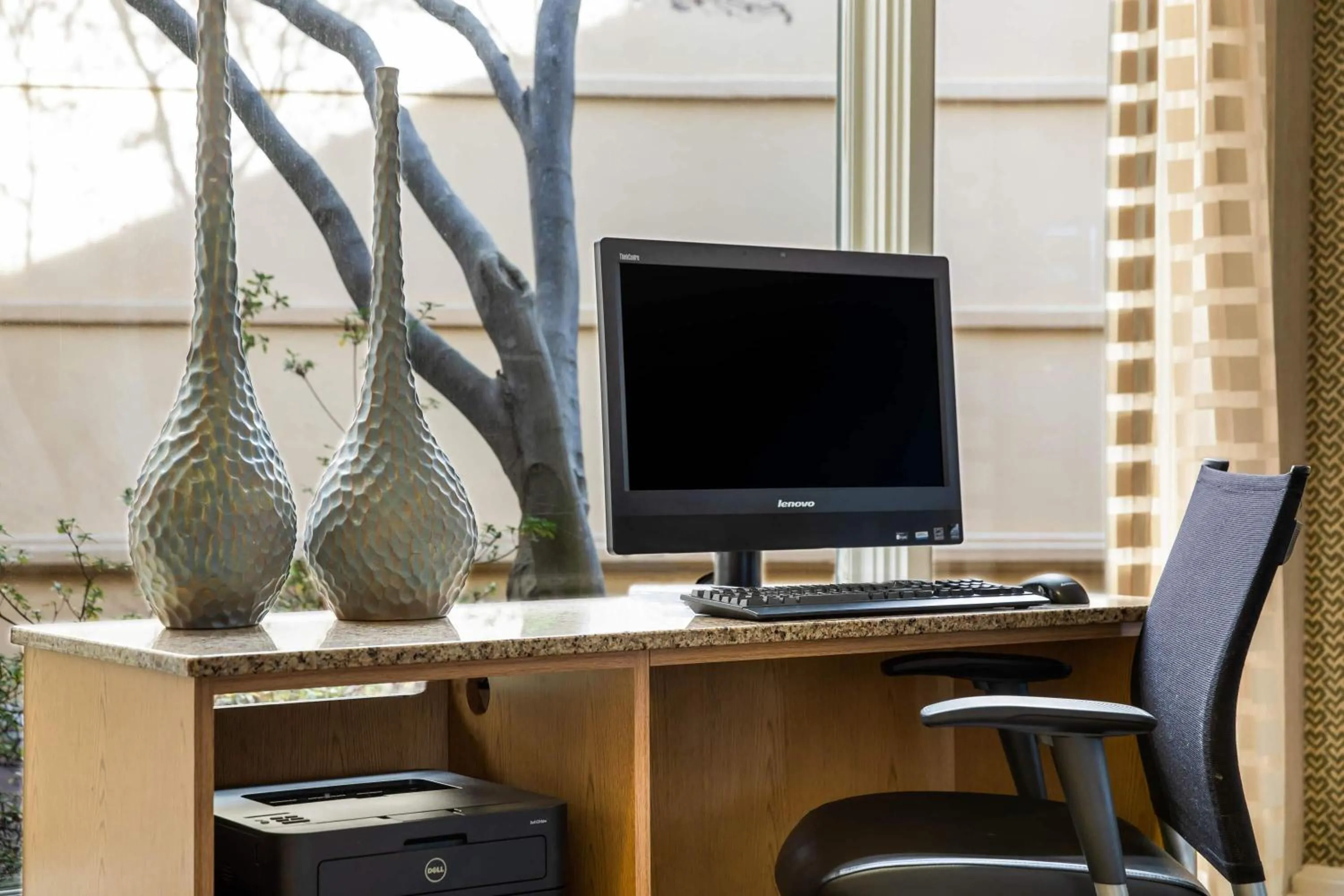 Business facilities in La Quinta by Wyndham Haywood Mall-Near Greenville Downtown