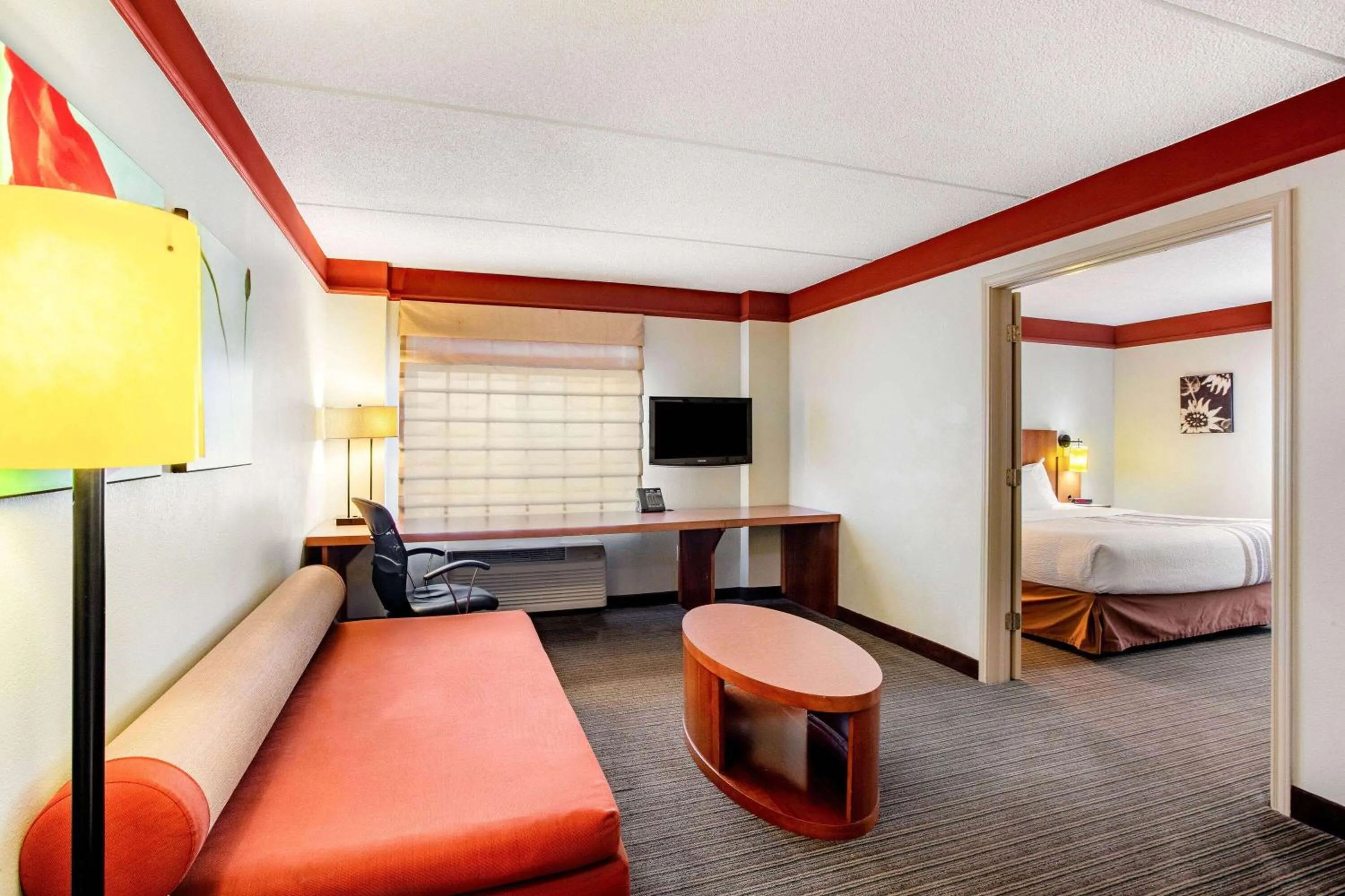 Bed in La Quinta by Wyndham Raleigh/Durham Southpoint