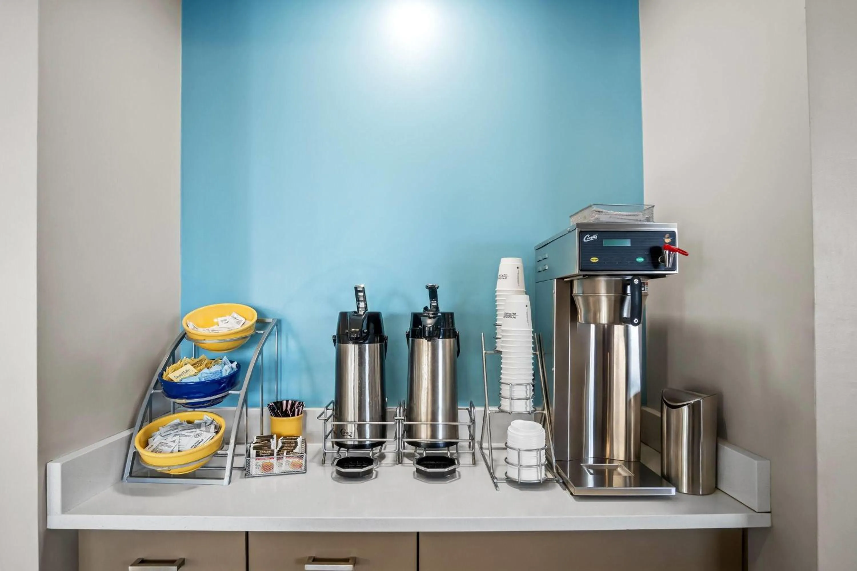 Restaurant/places to eat in Days Inn by Wyndham Renfro Valley Mount Vernon