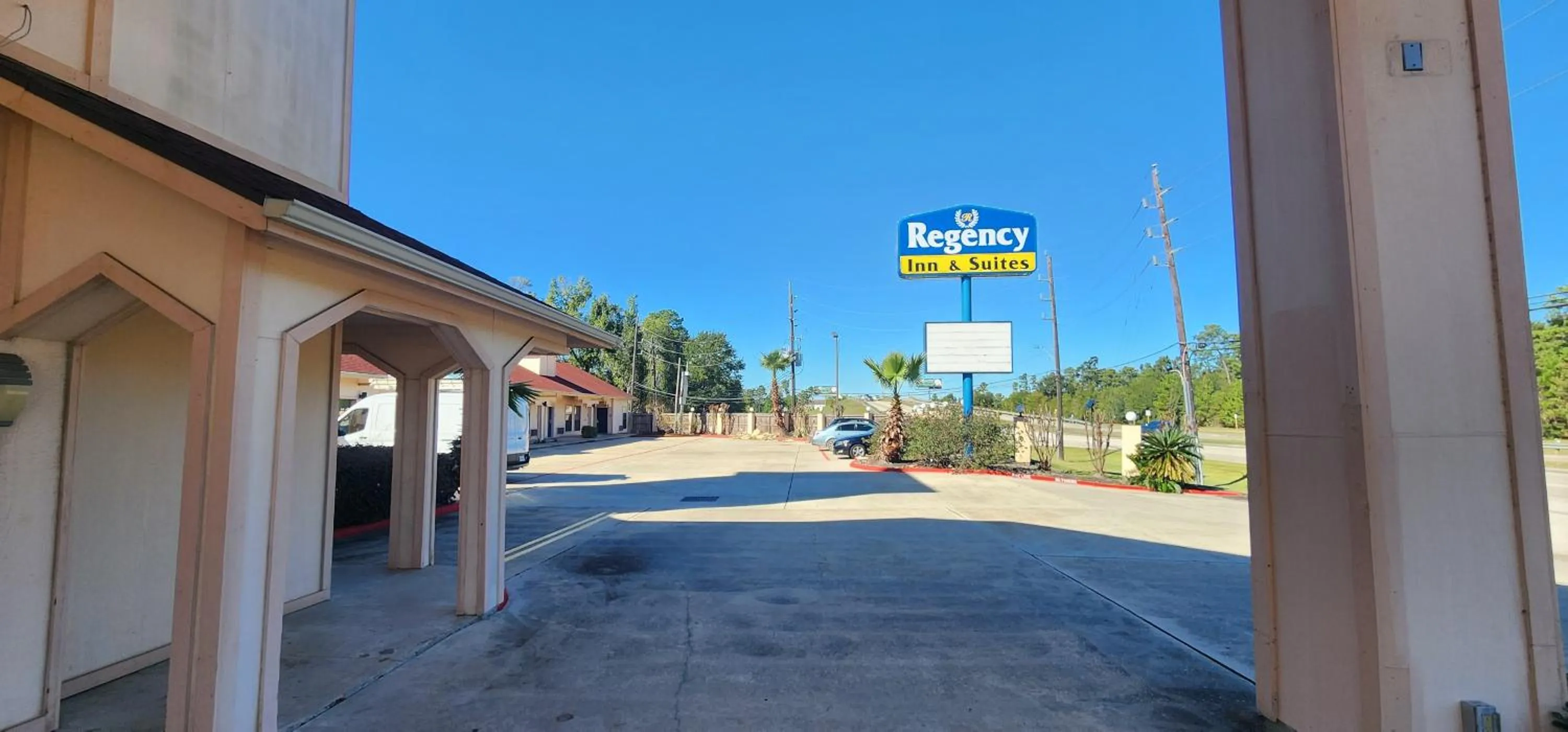 Facade/entrance in Regency Inn & Suites By Capital O Houston IAH Airport