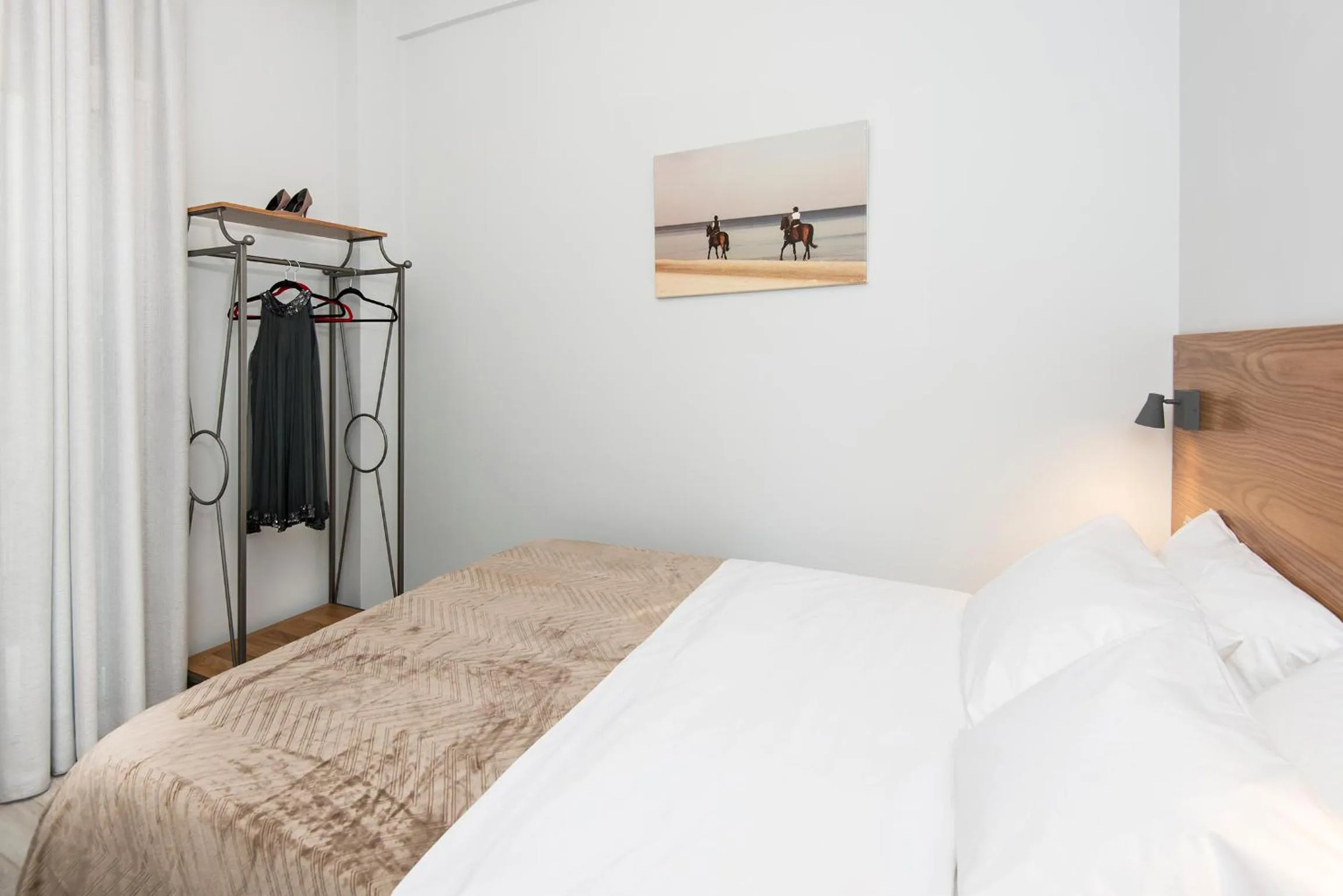 Bedroom, Bed in DownTown Hotel