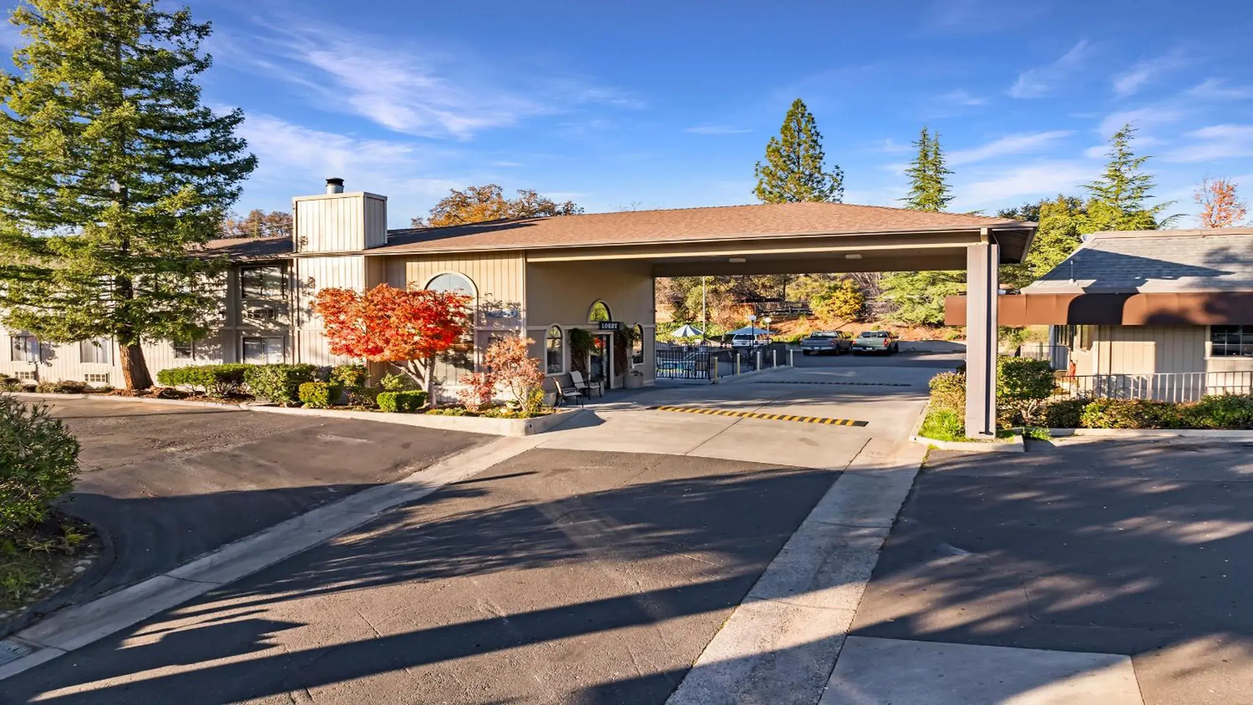 Facade/entrance in Sonora Aladdin Motor Inn Facade/entrance in Sonora Aladdin Motor Inn