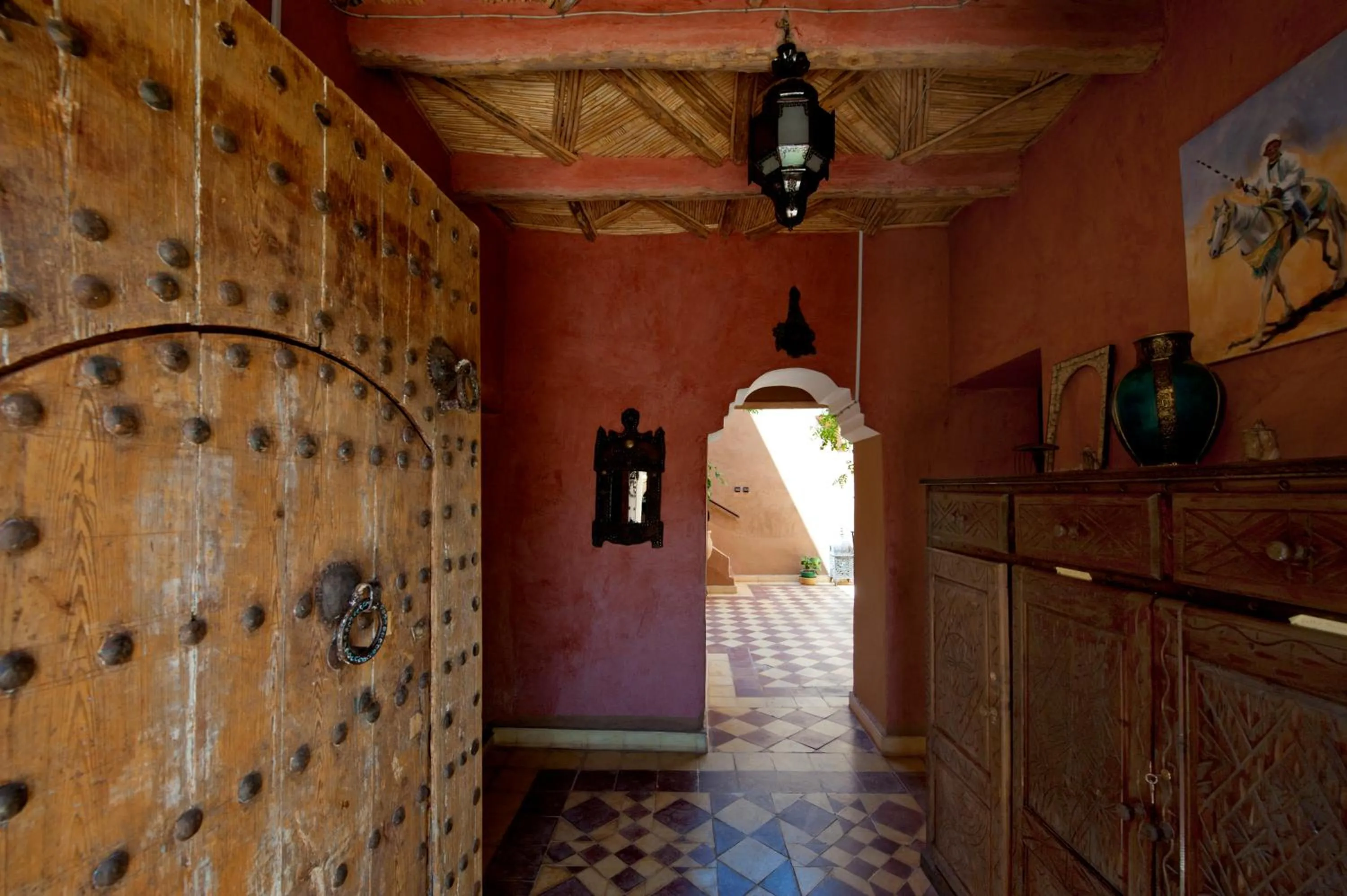 Facade/entrance in Kasbah La Cigogne