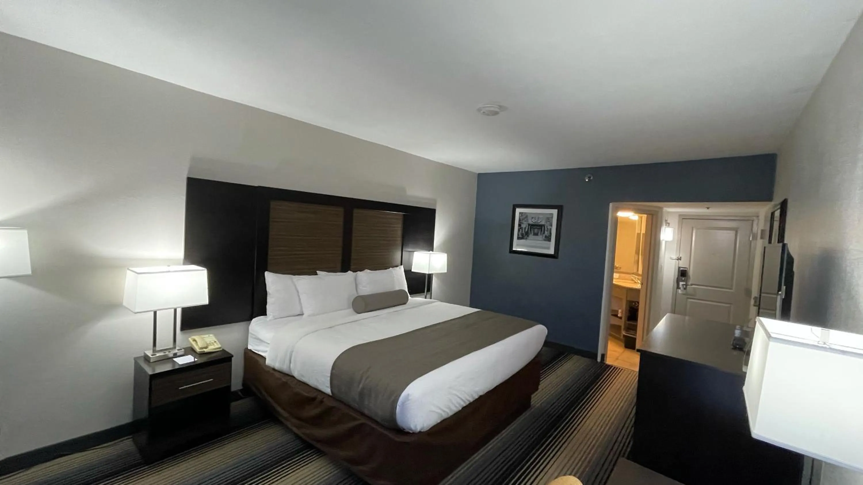 King Room - Accessible/Non Smoking in Sleep Inn