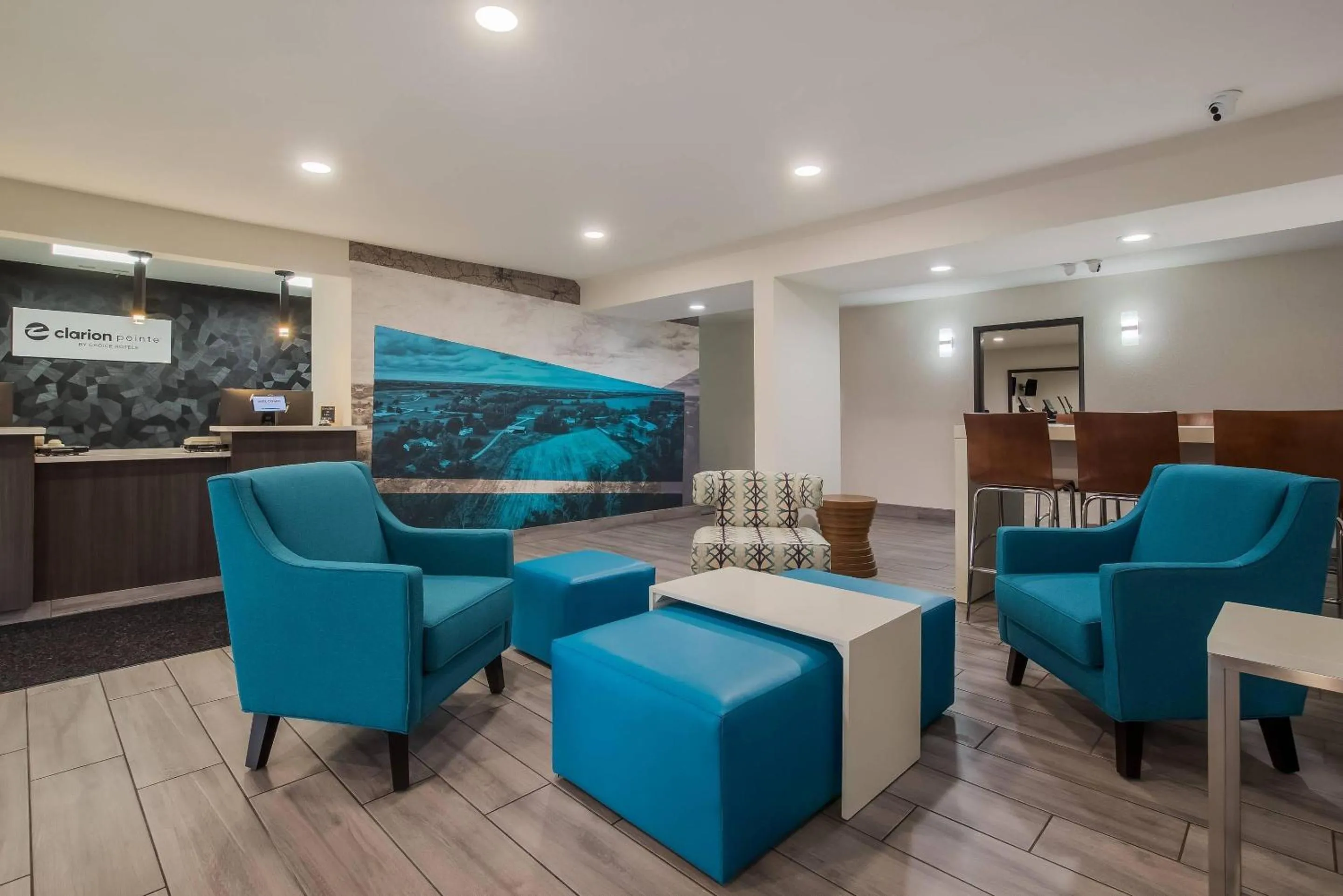 Lobby or reception in Clarion Pointe Harrodsburg-Danville