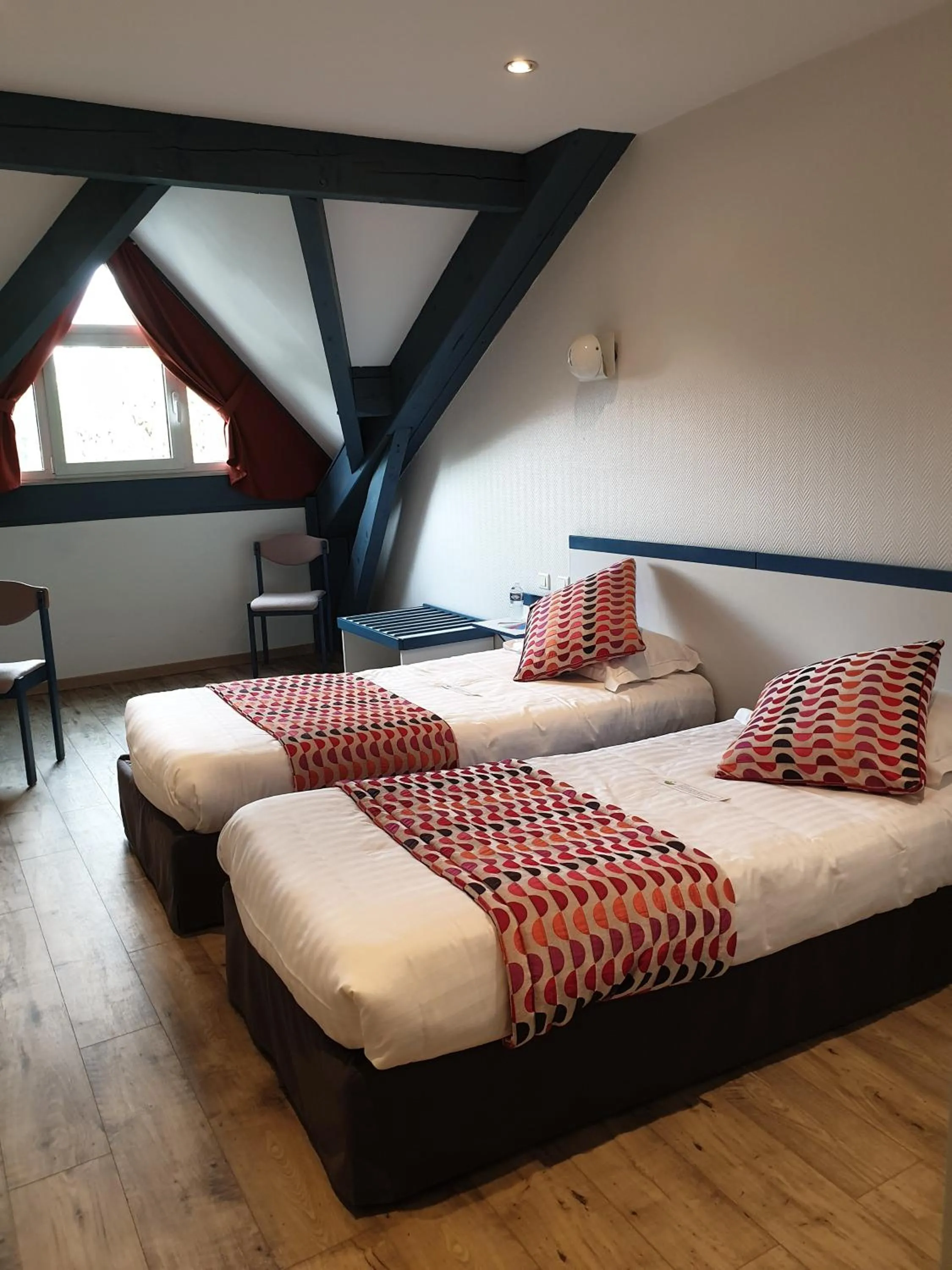 Bed in Ecole Hôtelière Hôtel d'Application