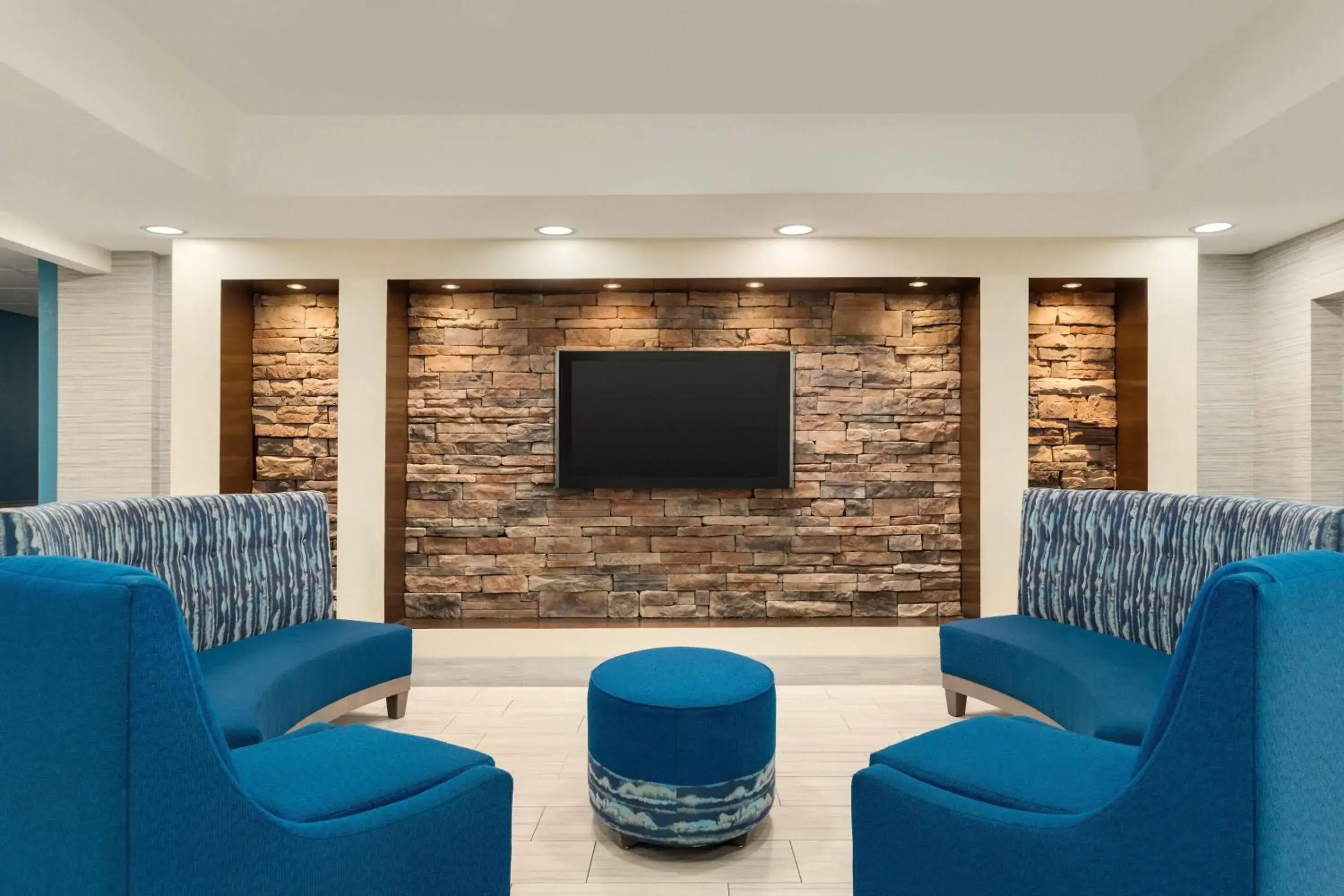 Lobby or reception in Days Inn & Suites by Wyndham Prattville-Montgomery Lobby or reception in Days Inn & Suites by Wyndham Prattville-Montgomery