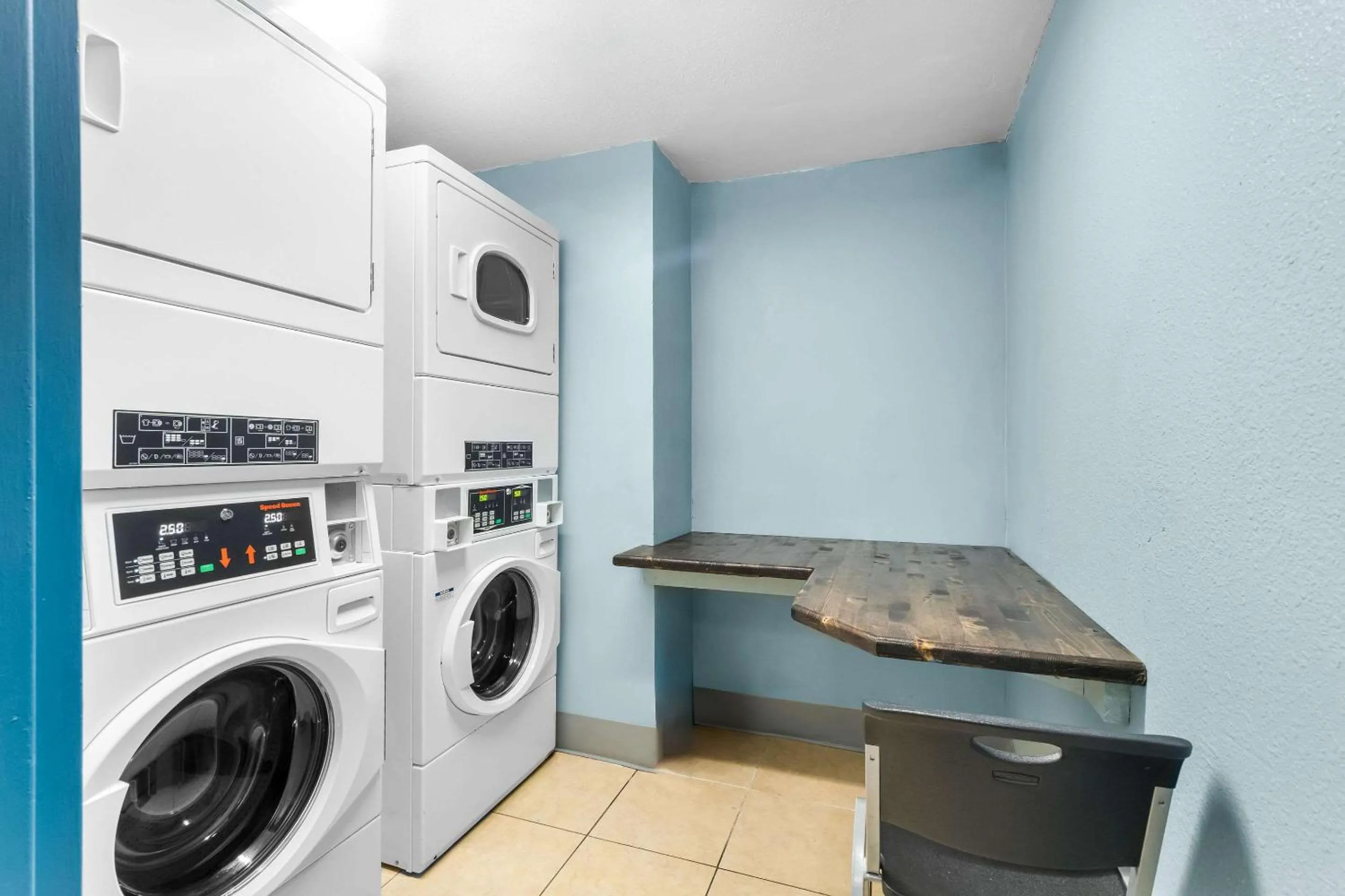 Other in Suburban Studios Chattanooga Northeast - Ooltewah