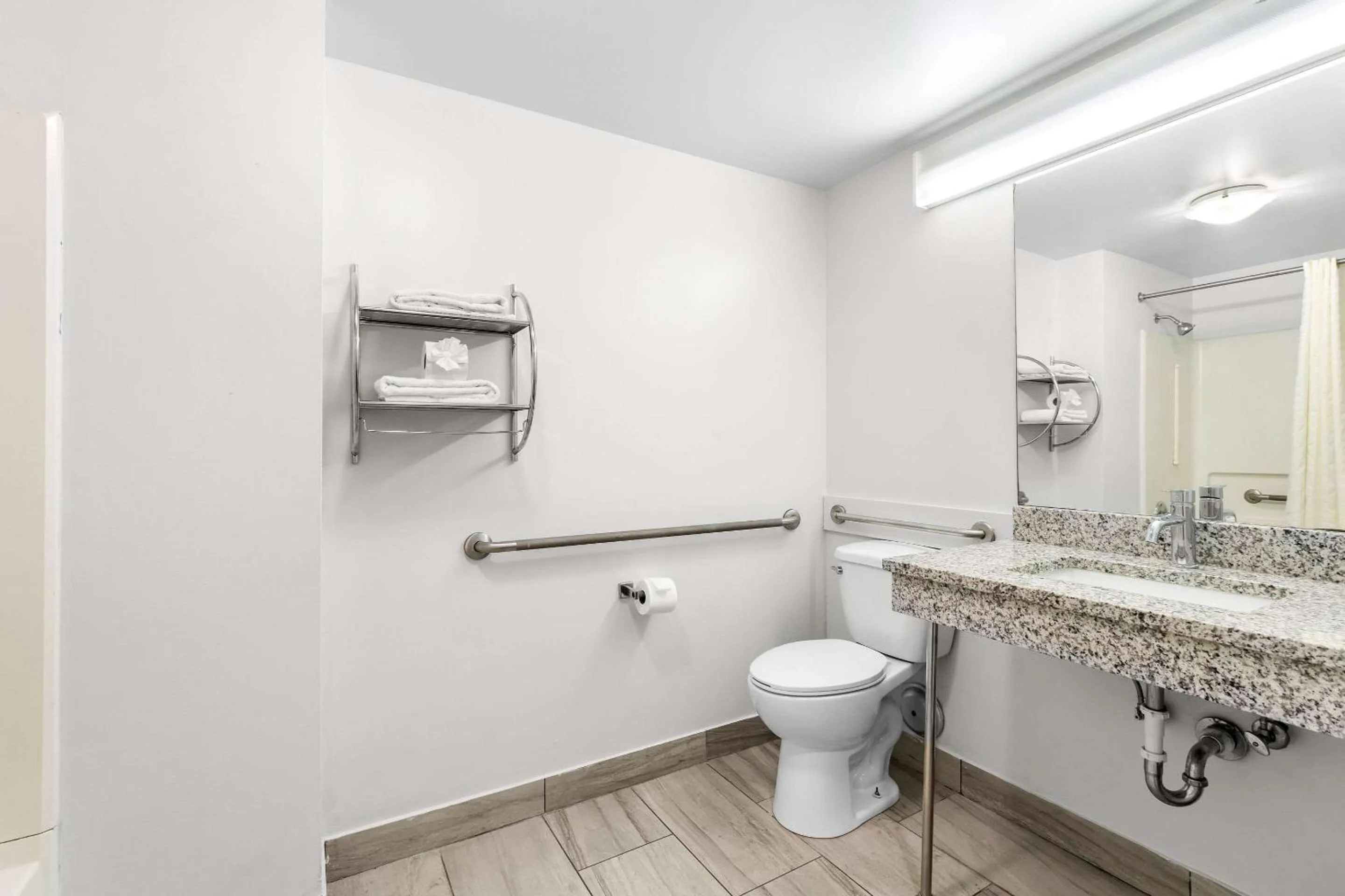 Bedroom in Suburban Studios Chattanooga Northeast - Ooltewah