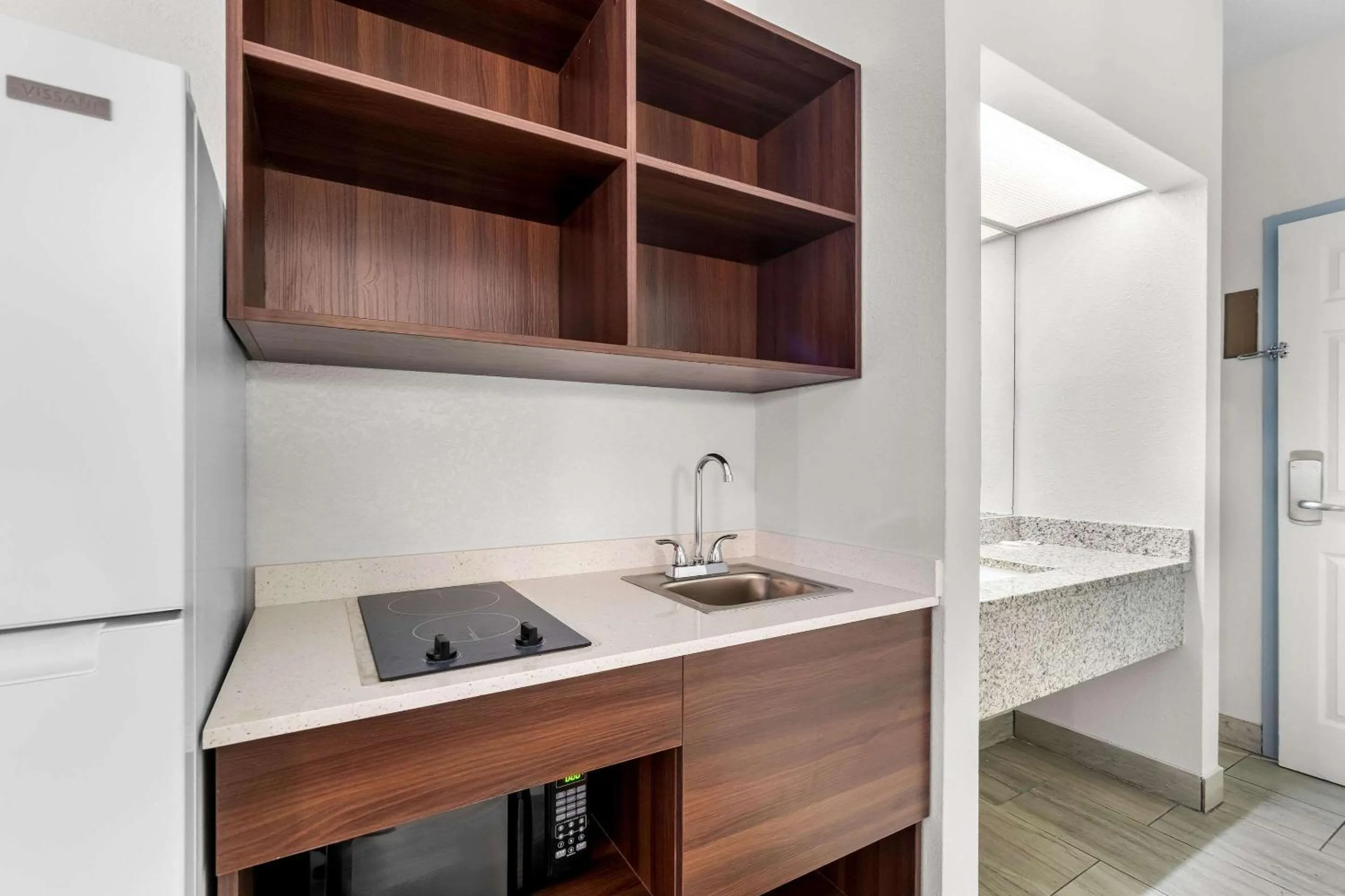 Bedroom in Suburban Studios Chattanooga Northeast - Ooltewah