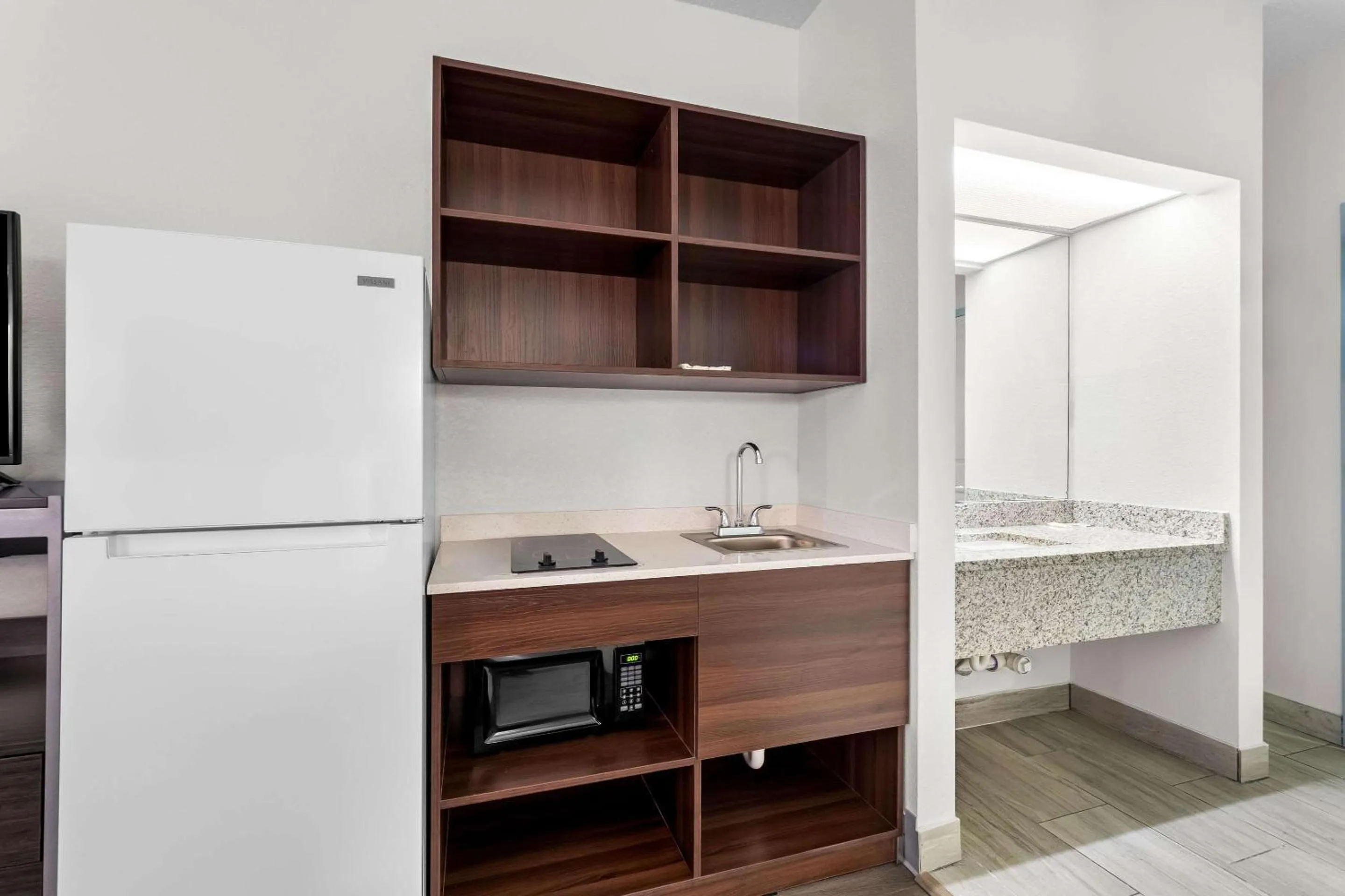 Bedroom in Suburban Studios Chattanooga Northeast - Ooltewah