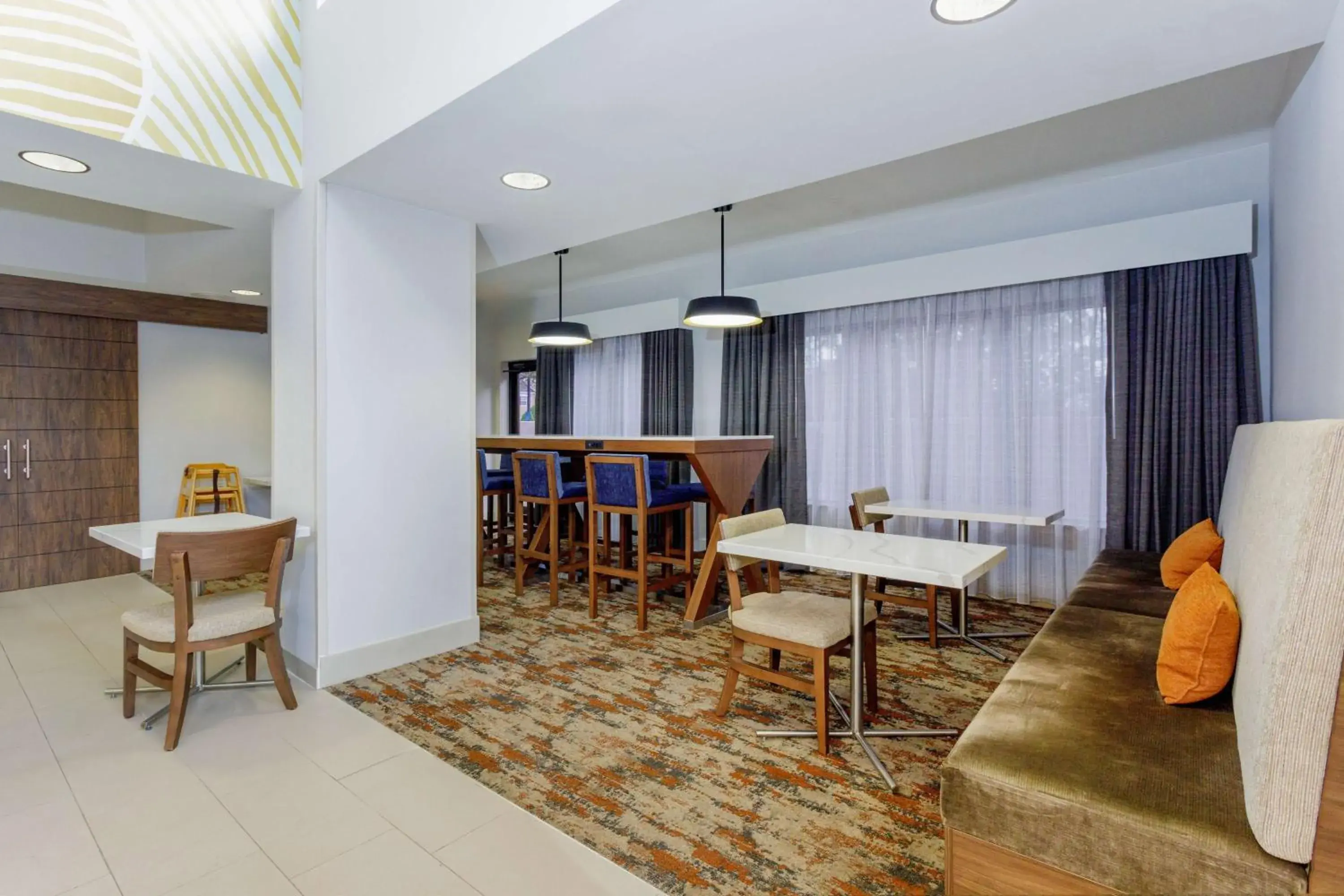 Lobby or reception in Hampton Inn Jacksonville - I-95 Central Lobby or reception in Hampton Inn Jacksonville - I-95 Central