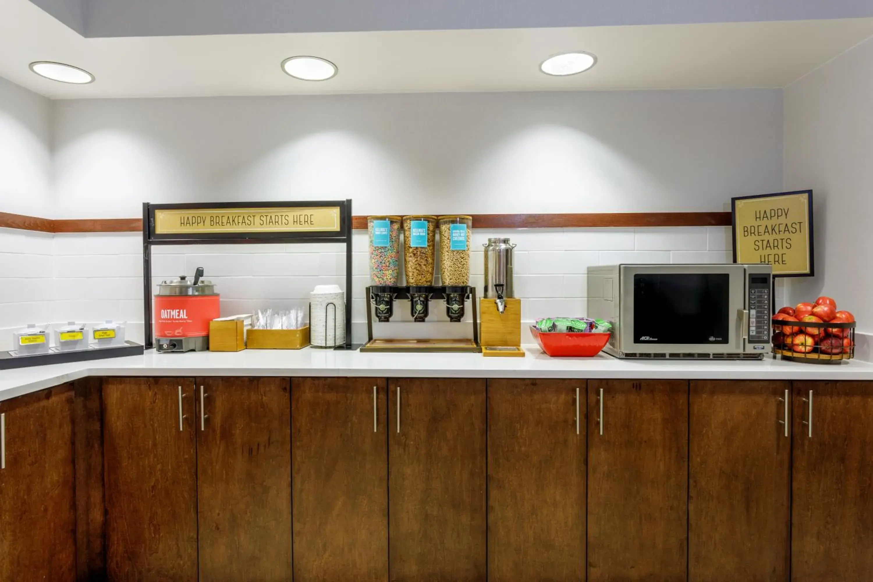 Breakfast in Hampton Inn Jacksonville - I-95 Central Breakfast in Hampton Inn Jacksonville - I-95 Central