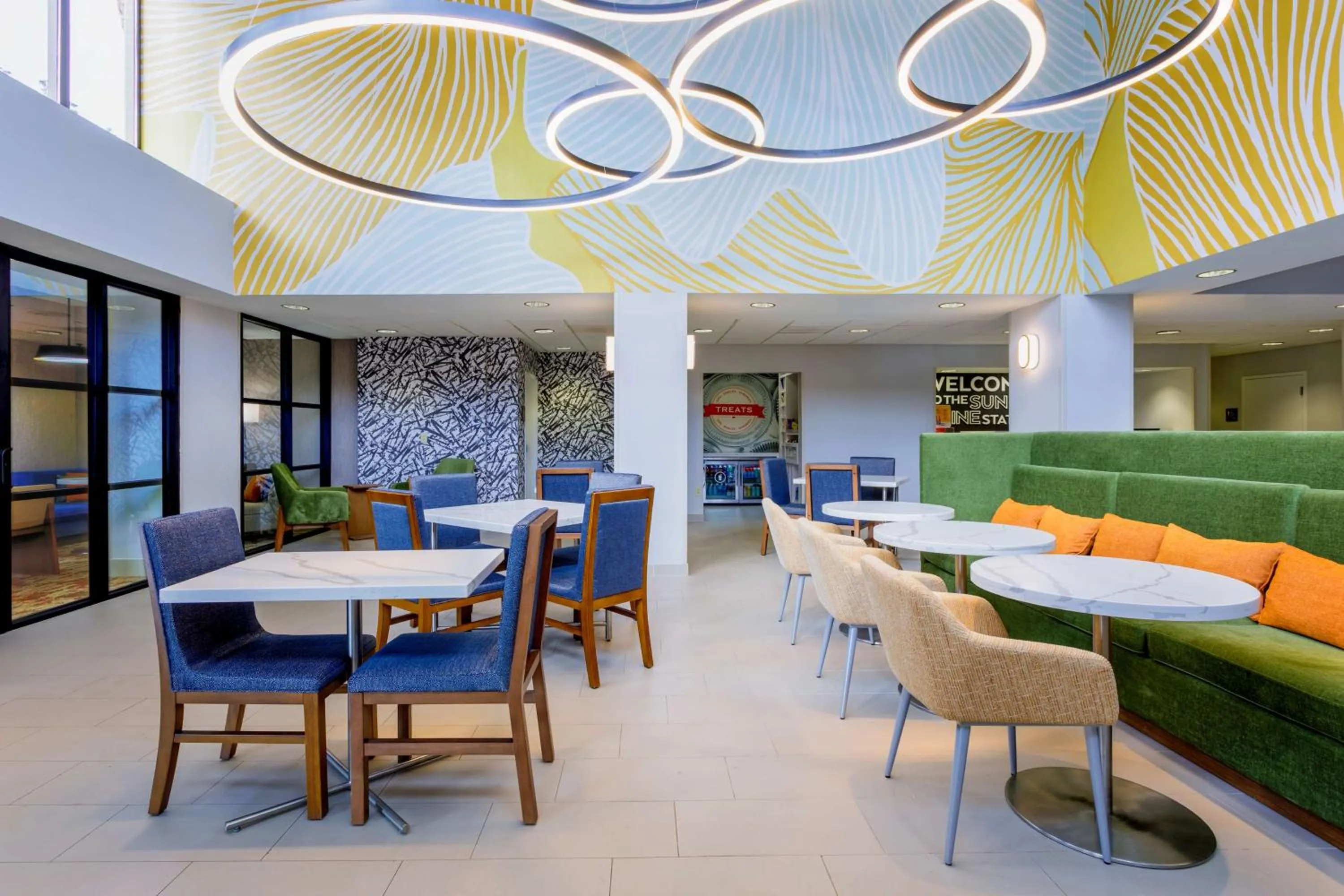 Lobby or reception in Hampton Inn Jacksonville - I-95 Central