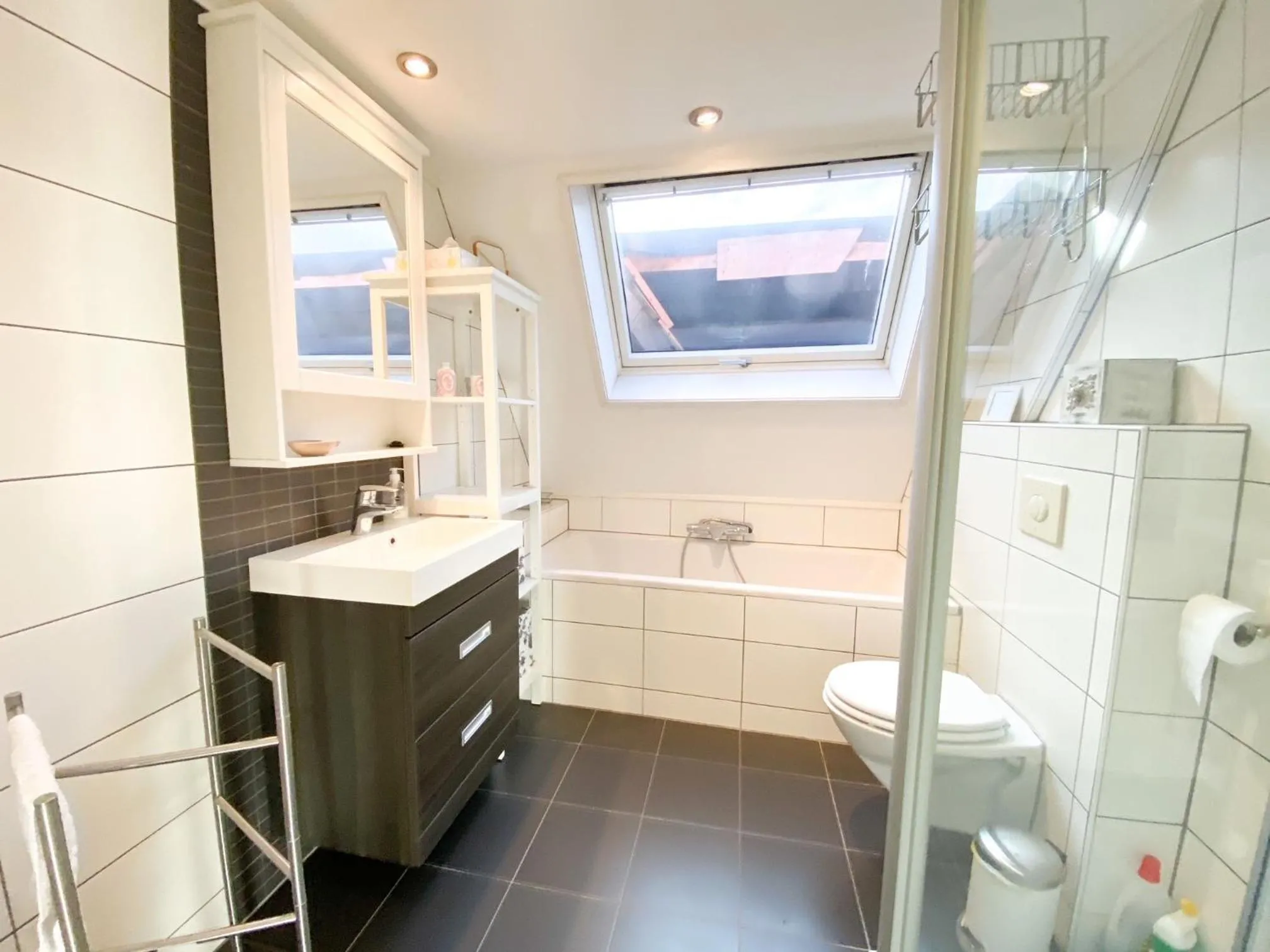 Shower in Smaakvol Vakantiehuis Serooskerke SE06