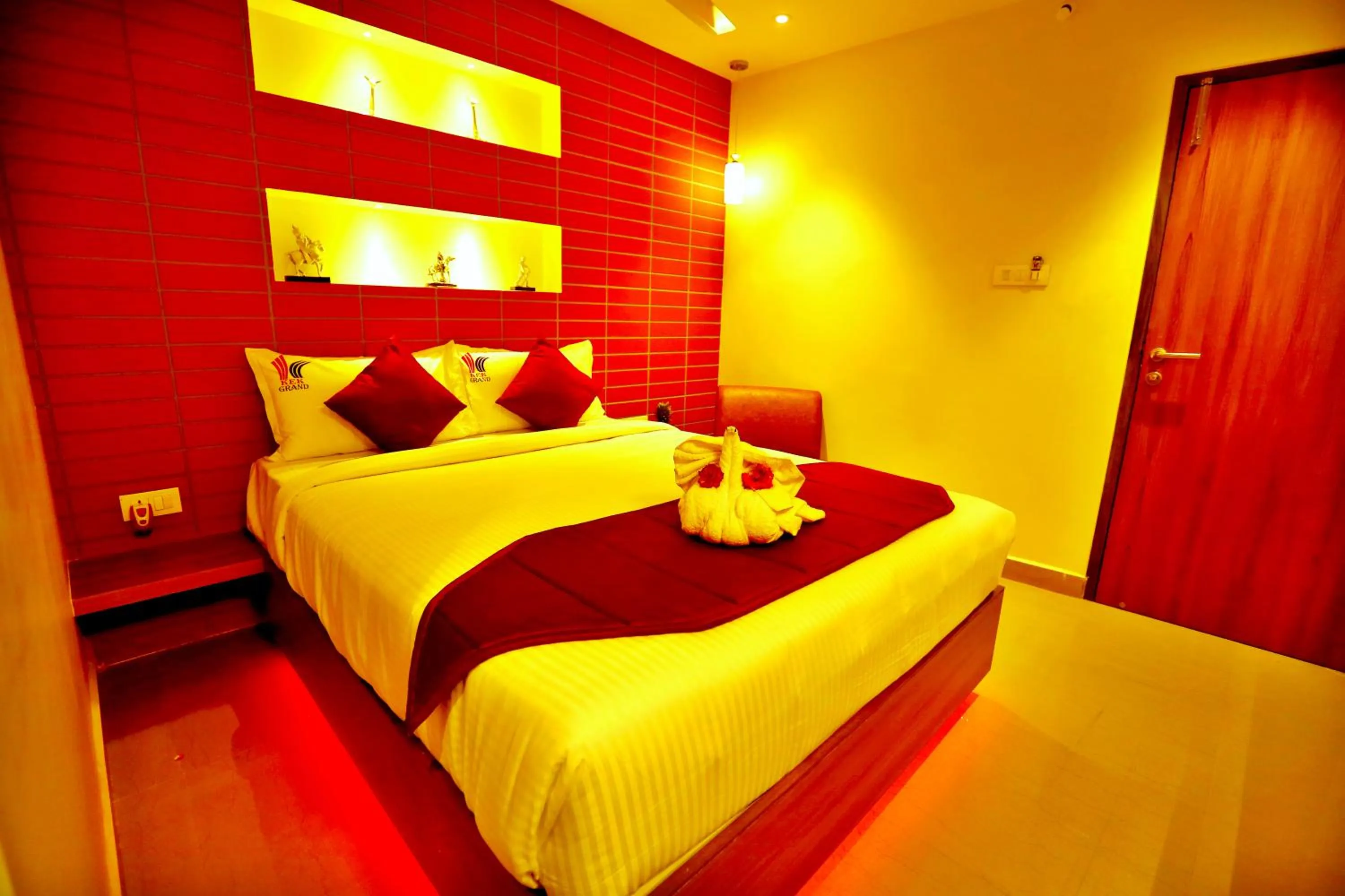 Bed in HOTEL KEK GRAND PARK