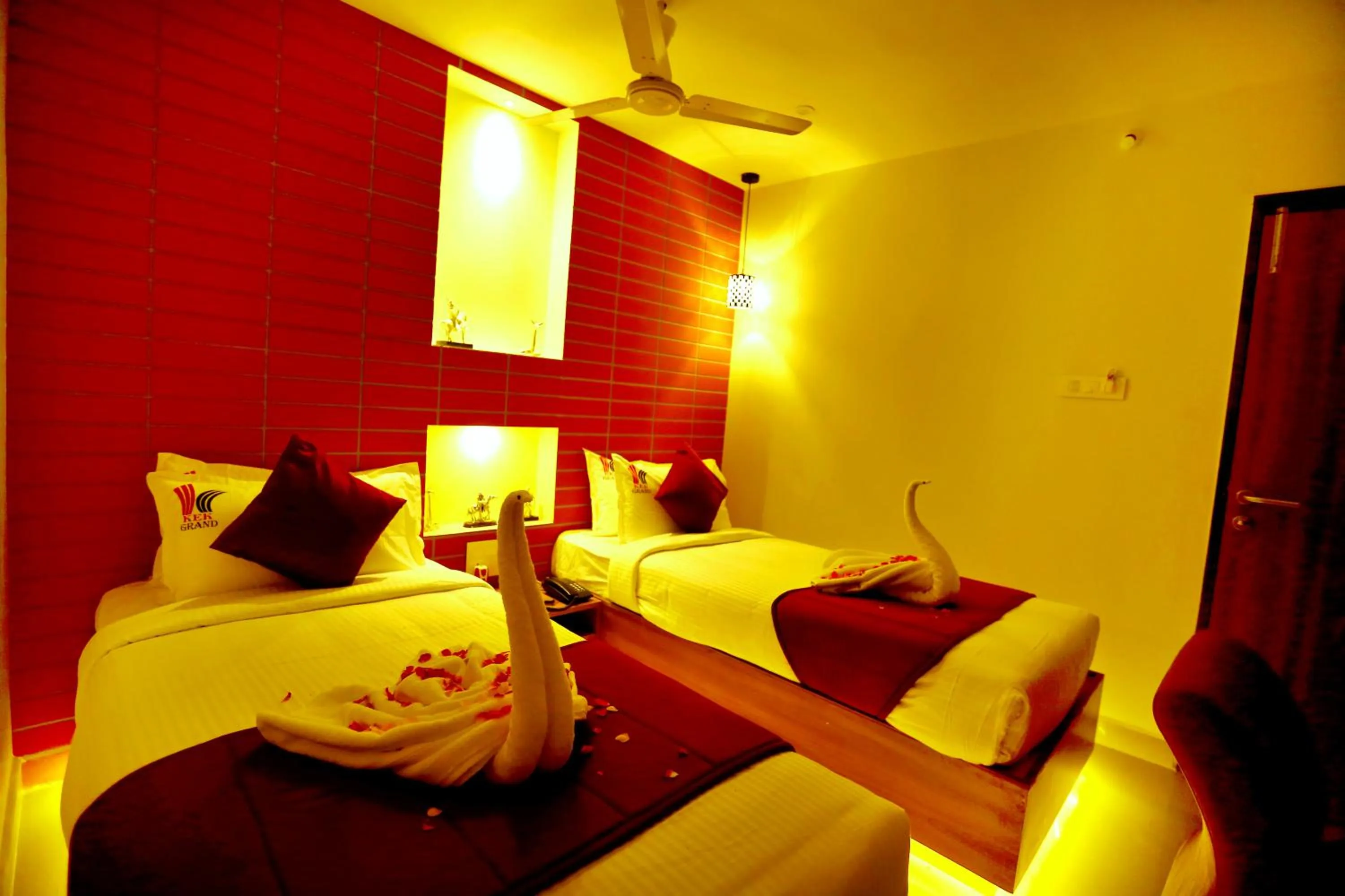 Bed in HOTEL KEK GRAND PARK