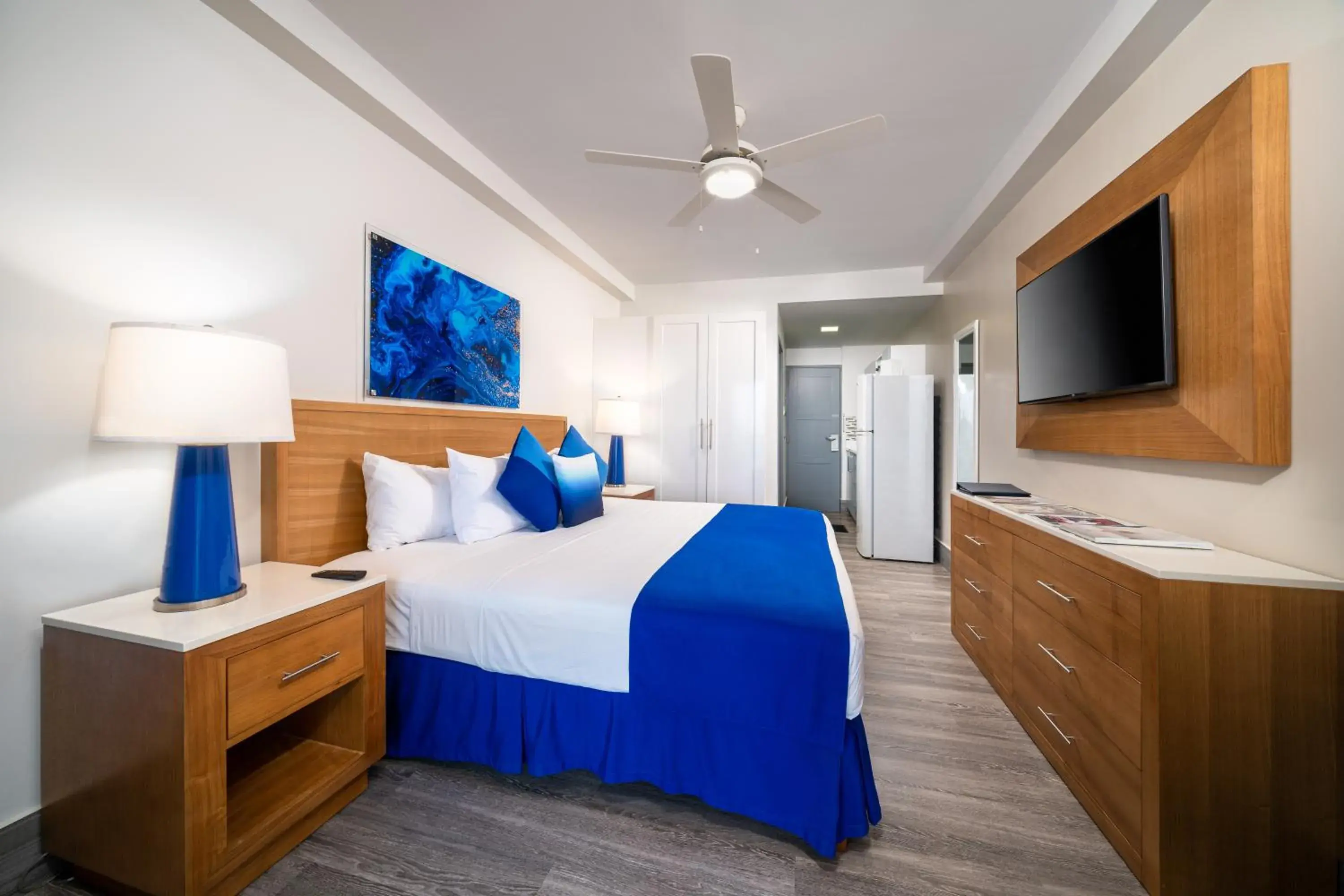 Photo of the whole room, Bed in South Gap Hotel Photo of the whole room, Bed in South Gap Hotel