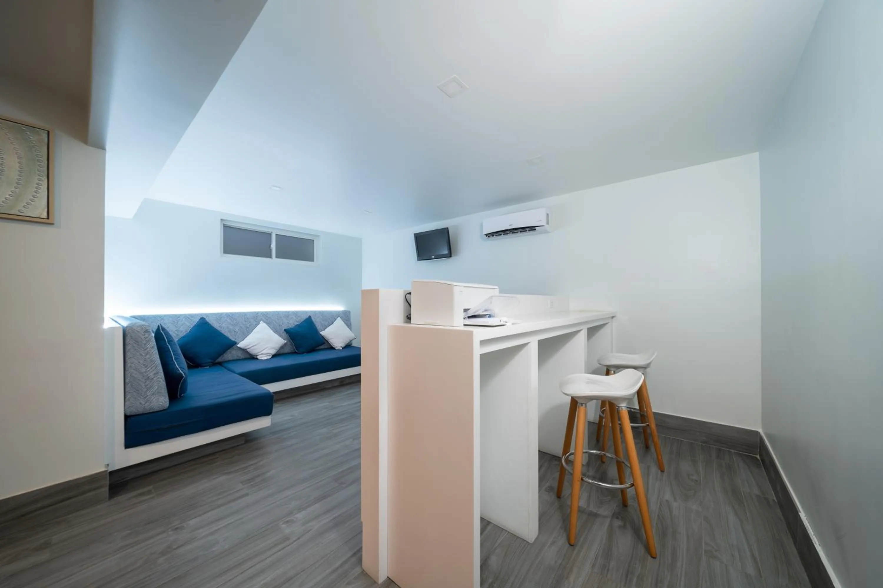 Area and facilities in South Gap Hotel