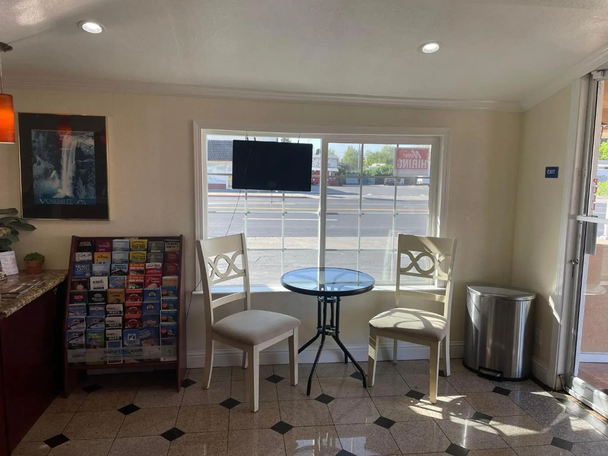 Lobby or reception in Holiday Motel Oakdale Lobby or reception in Holiday Motel Oakdale