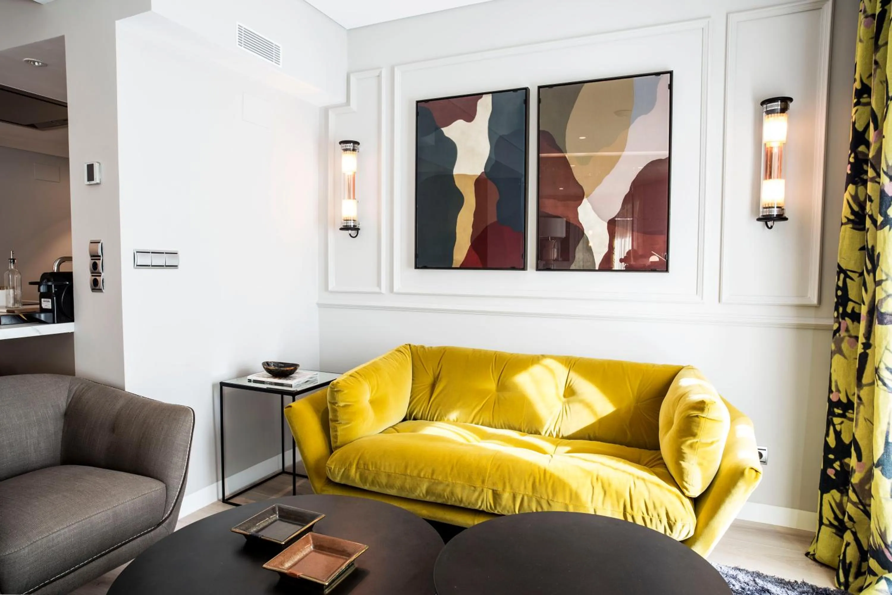 Living room in U-Sense Madrid Santa Ana