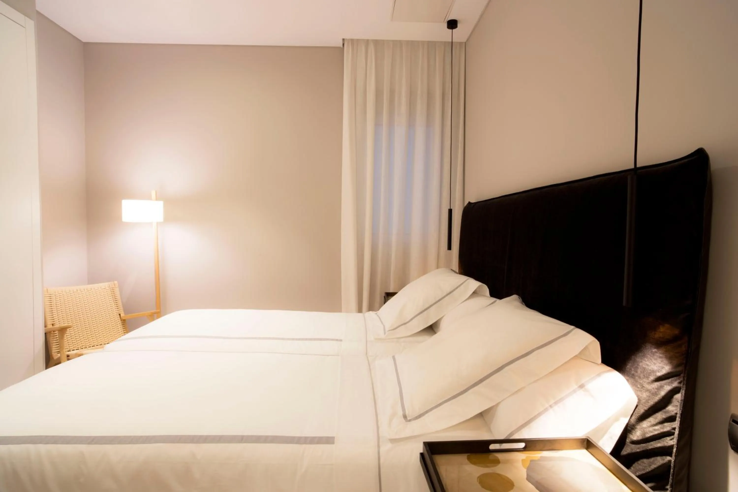 Bedroom, Bed in U-Sense Madrid Santa Ana