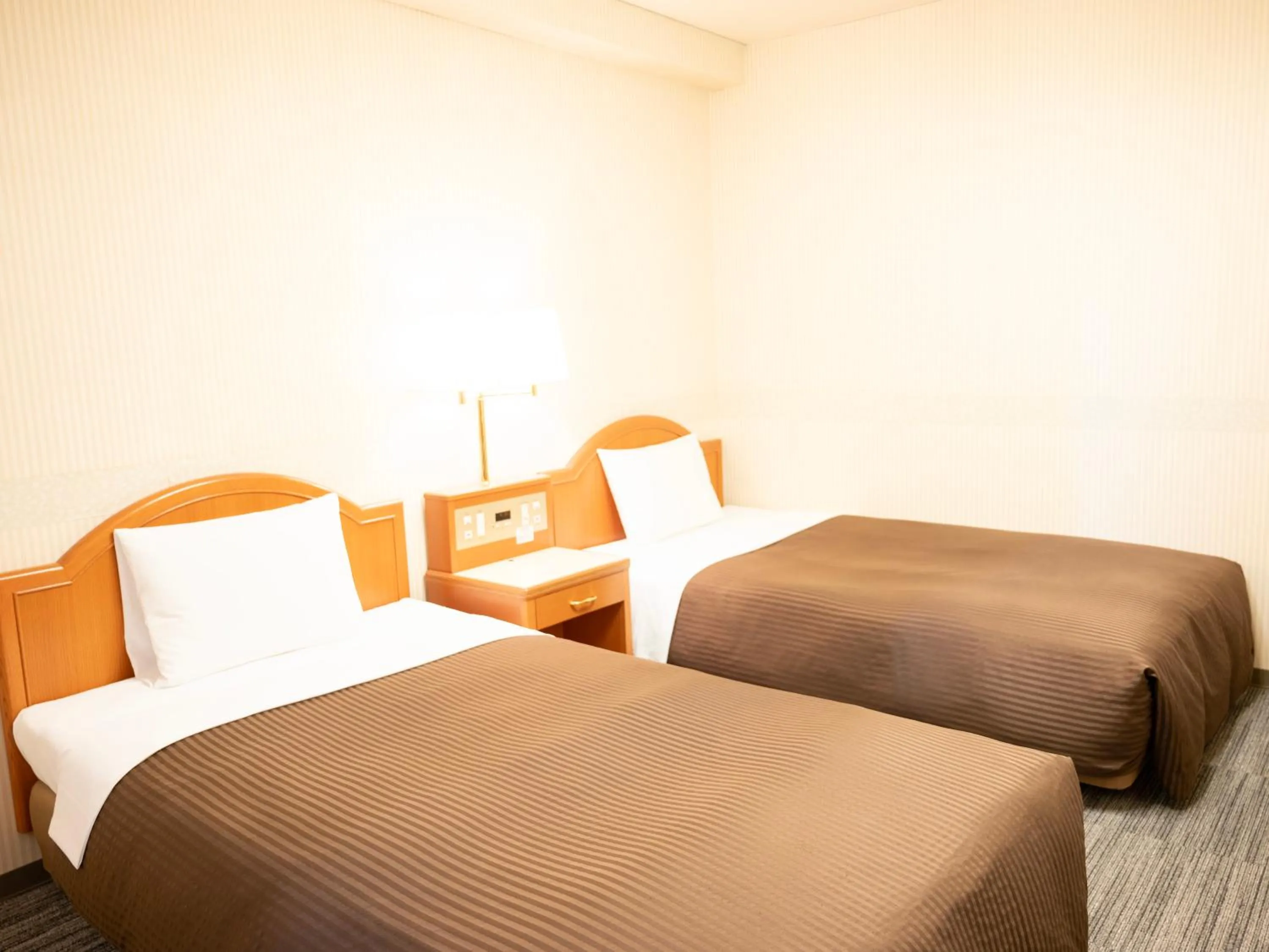 Photo of the whole room, Bed in Numazu Grand Hotel