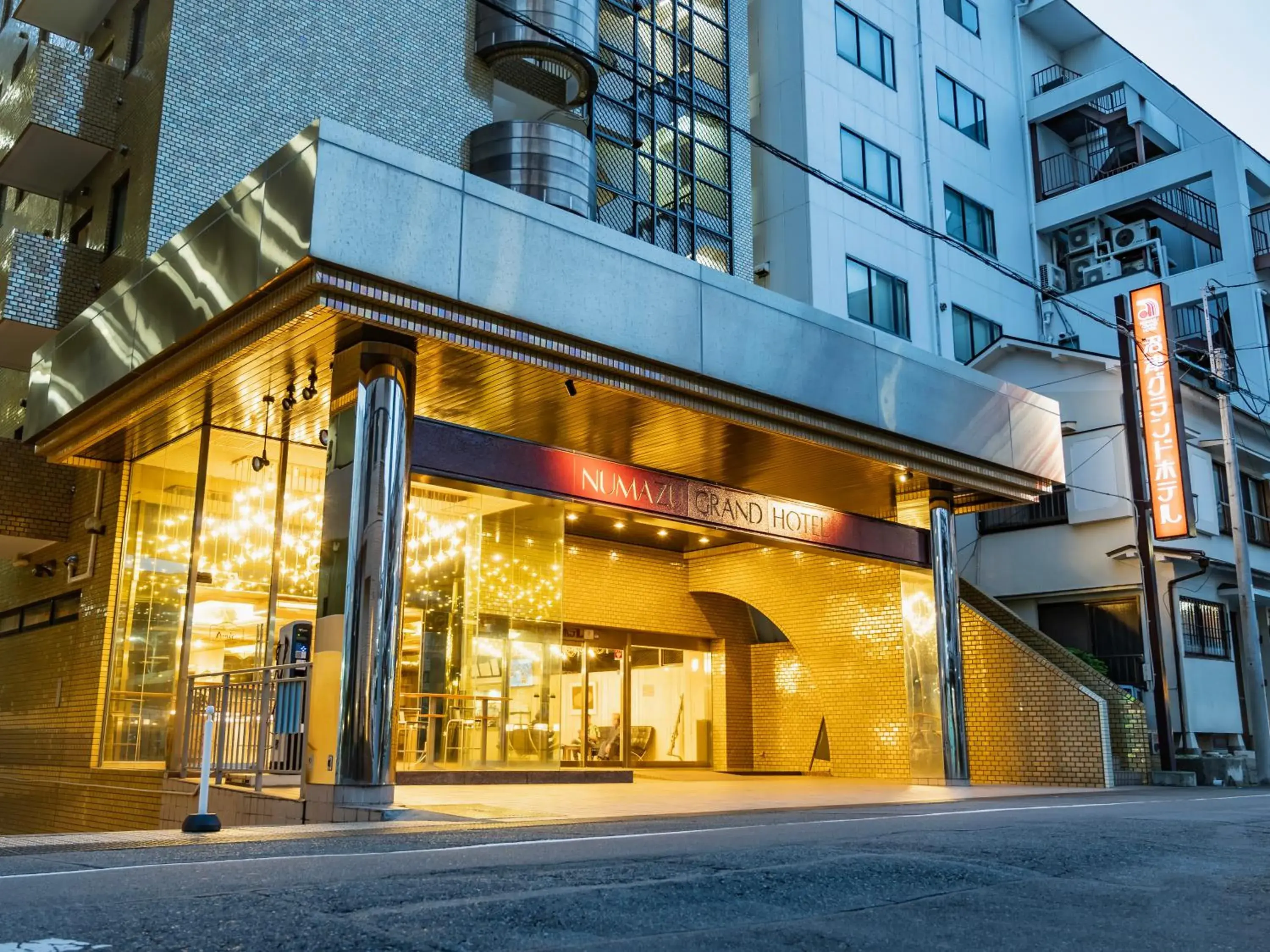 Property building in Numazu Grand Hotel Property building in Numazu Grand Hotel