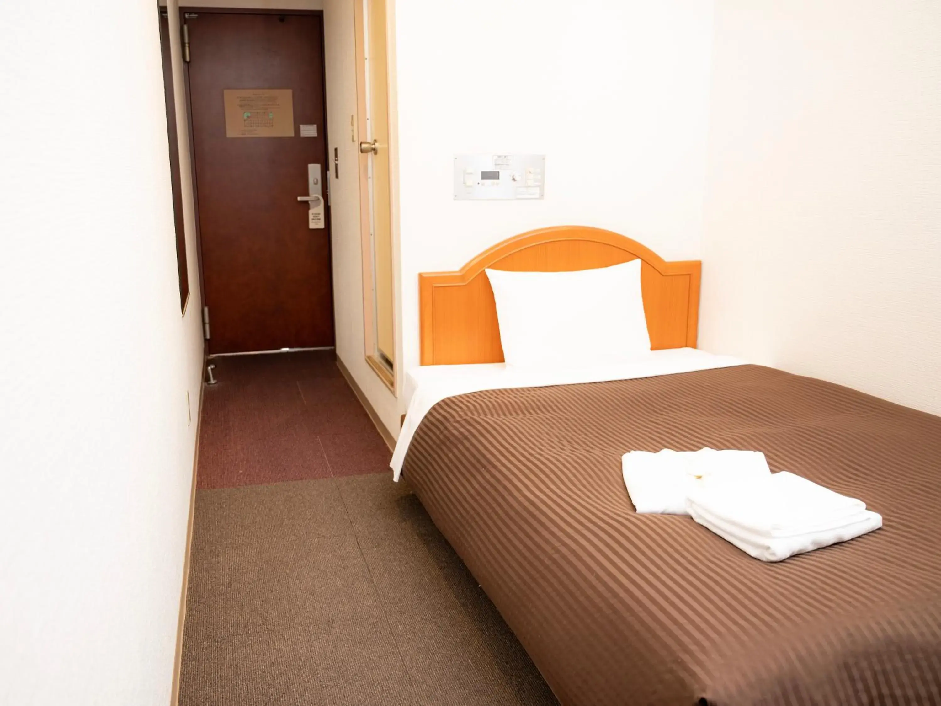 Photo of the whole room, Bed in Numazu Grand Hotel Photo of the whole room, Bed in Numazu Grand Hotel