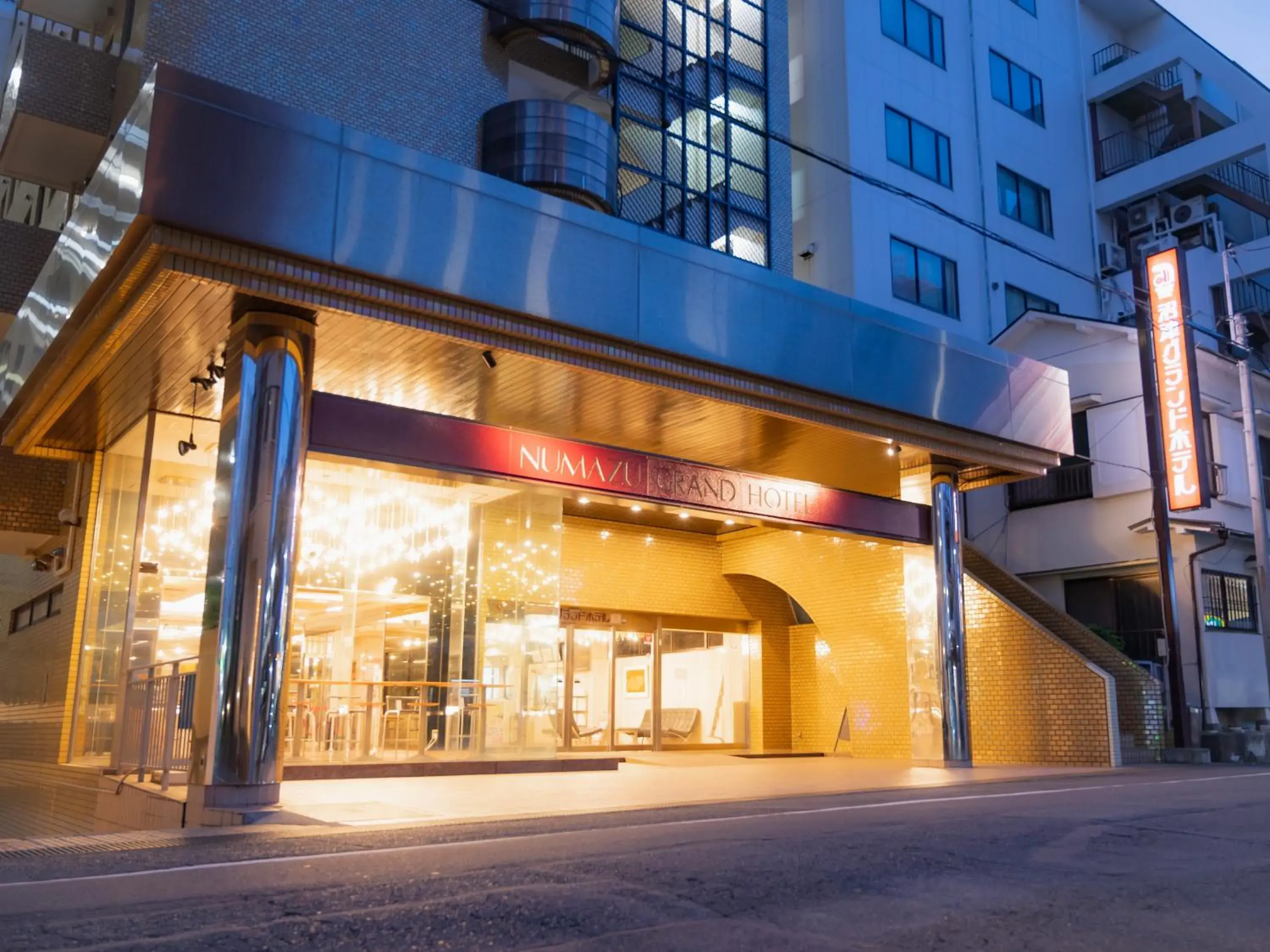 Property building in Numazu Grand Hotel Property building in Numazu Grand Hotel