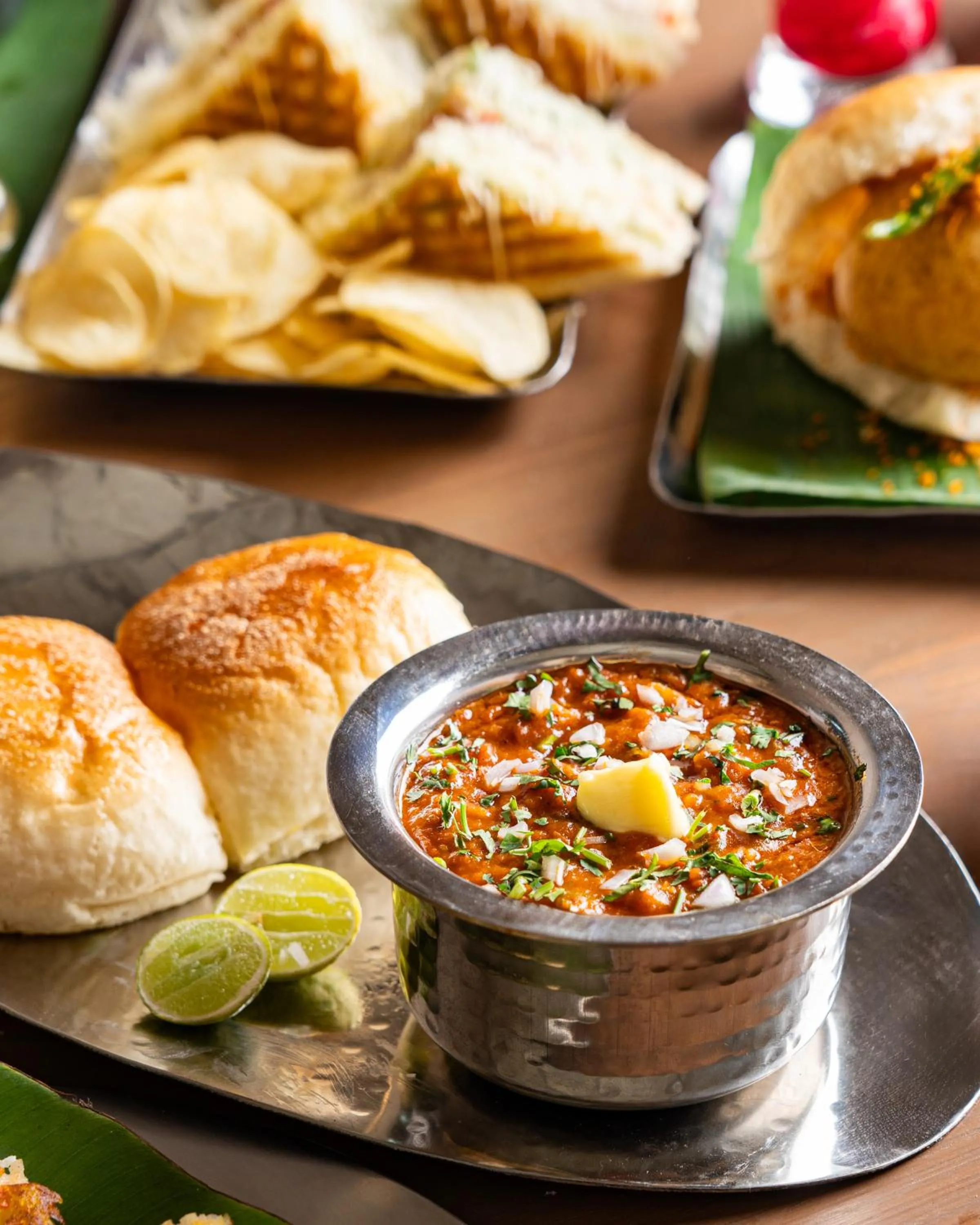 Restaurant/places to eat in Ramee Techome