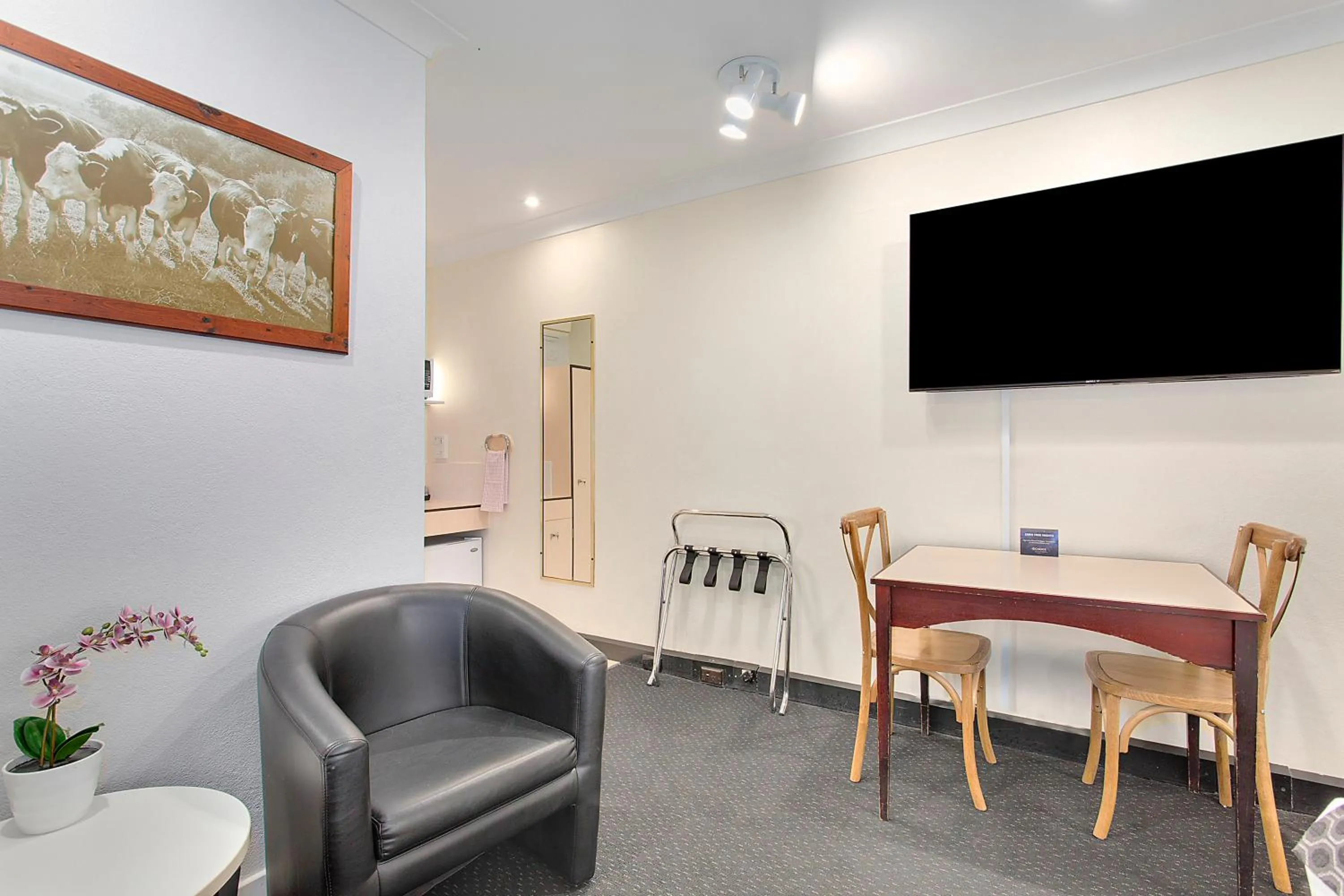 Living room in Econo Lodge Savannah Park Tamworth