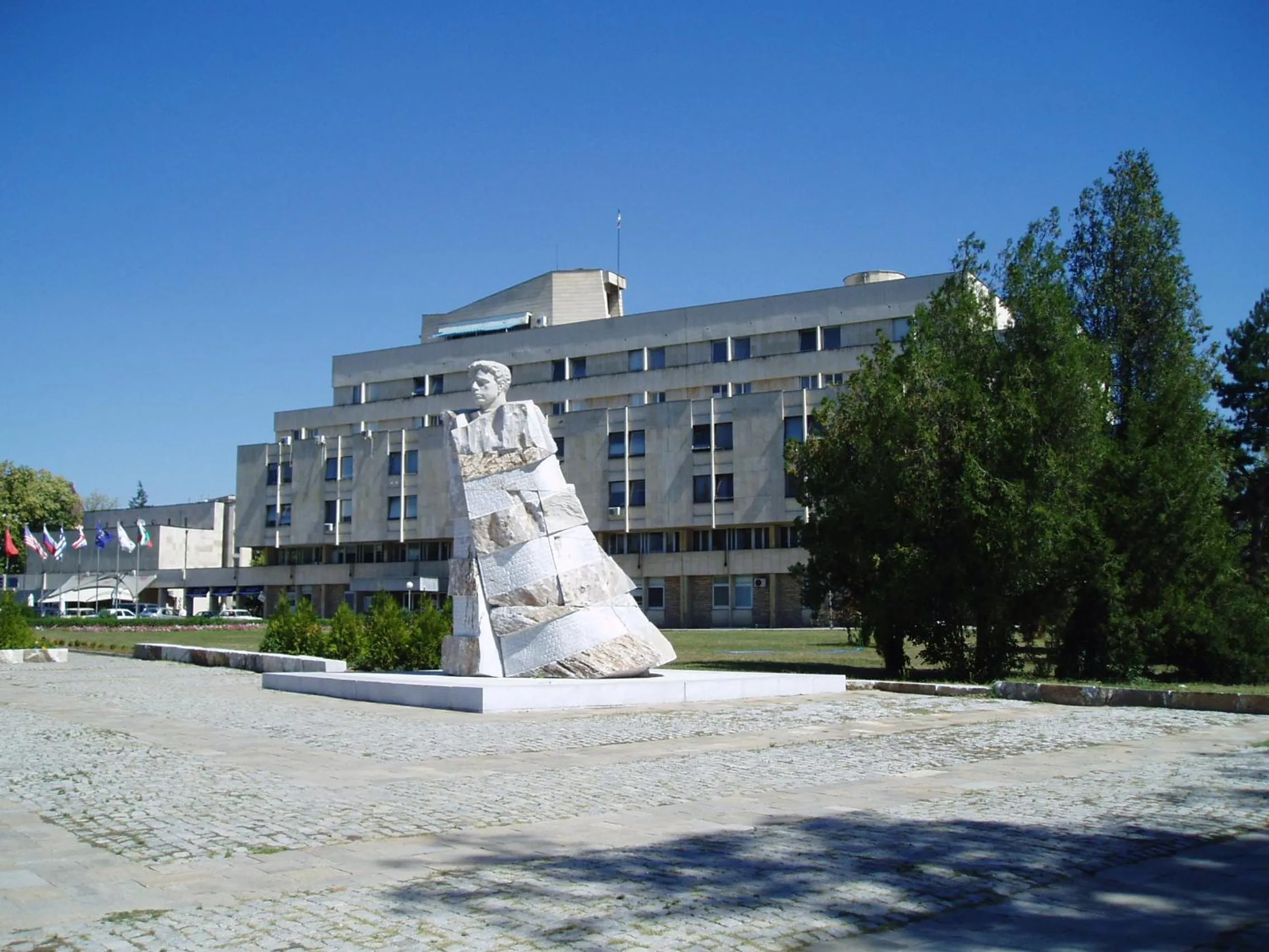 Nearby landmark in GarsON