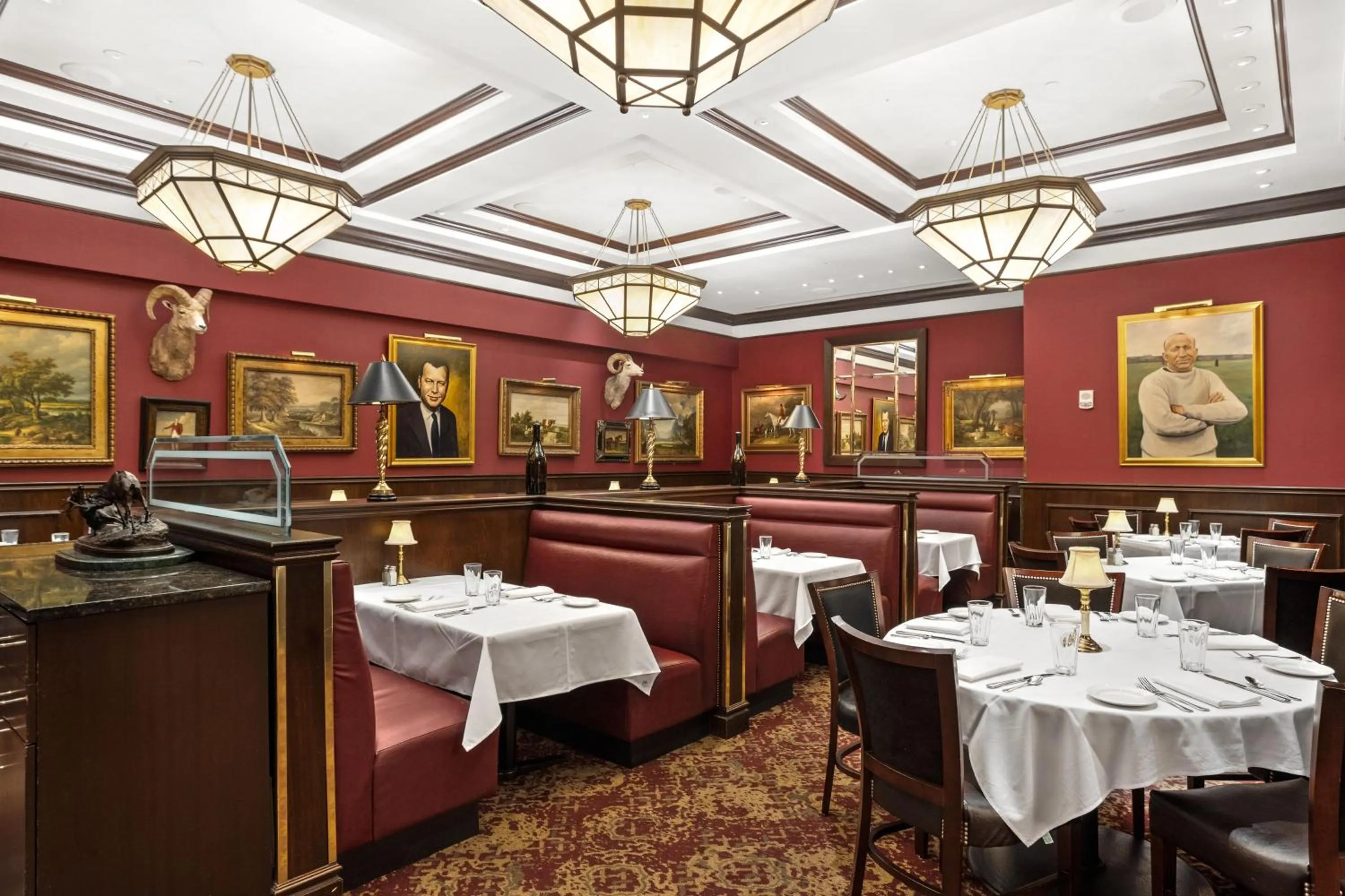 Restaurant/places to eat in Conrad Indianapolis