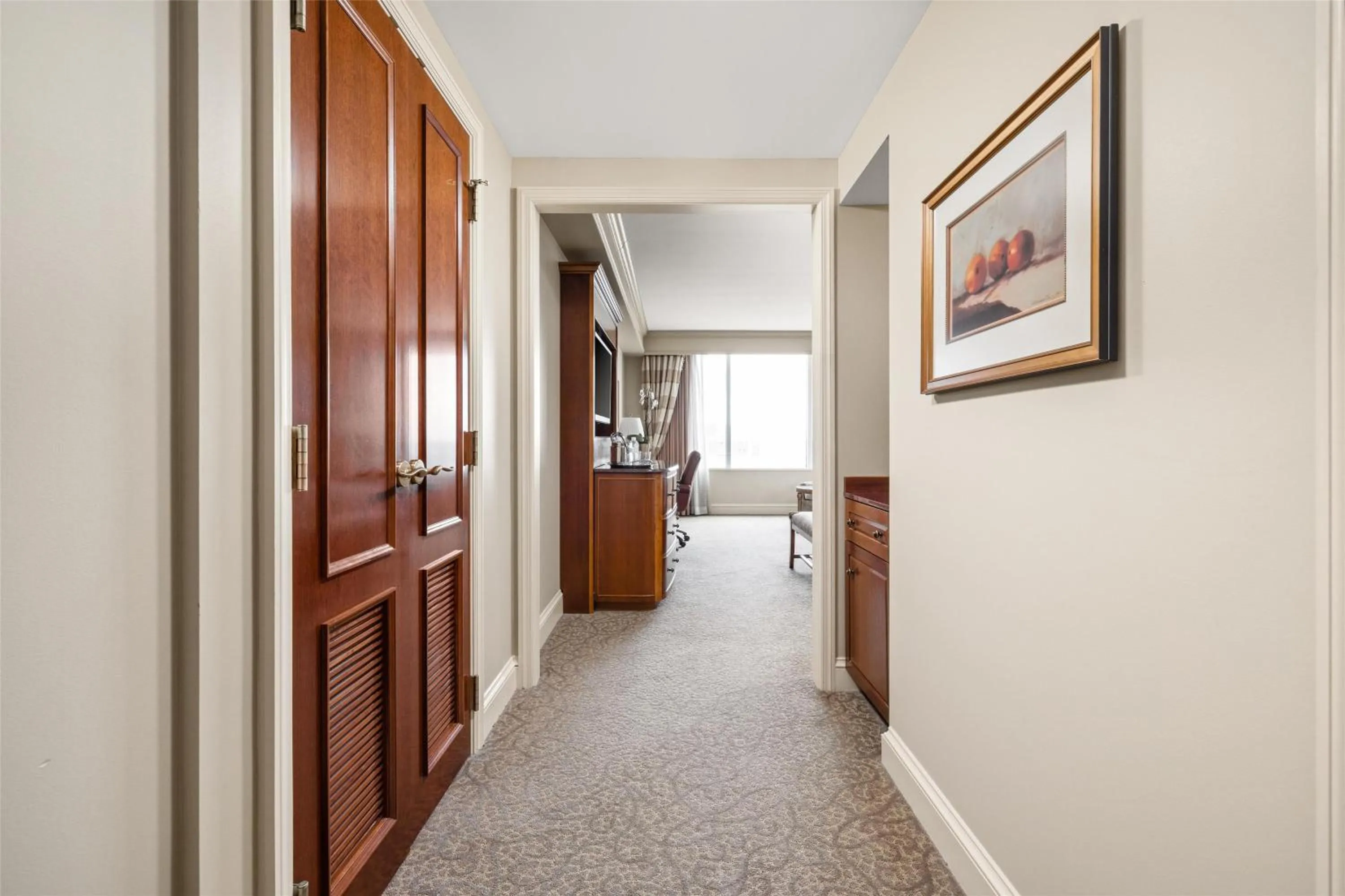 Photo of the whole room in Conrad Indianapolis