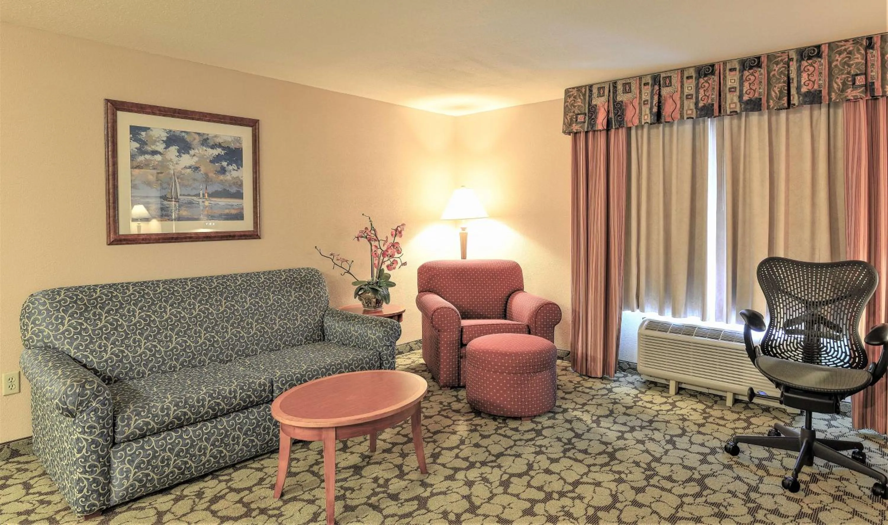 Photo of the whole room in ACP Hotel Houston Westchase, MOD Collection by Sonesta