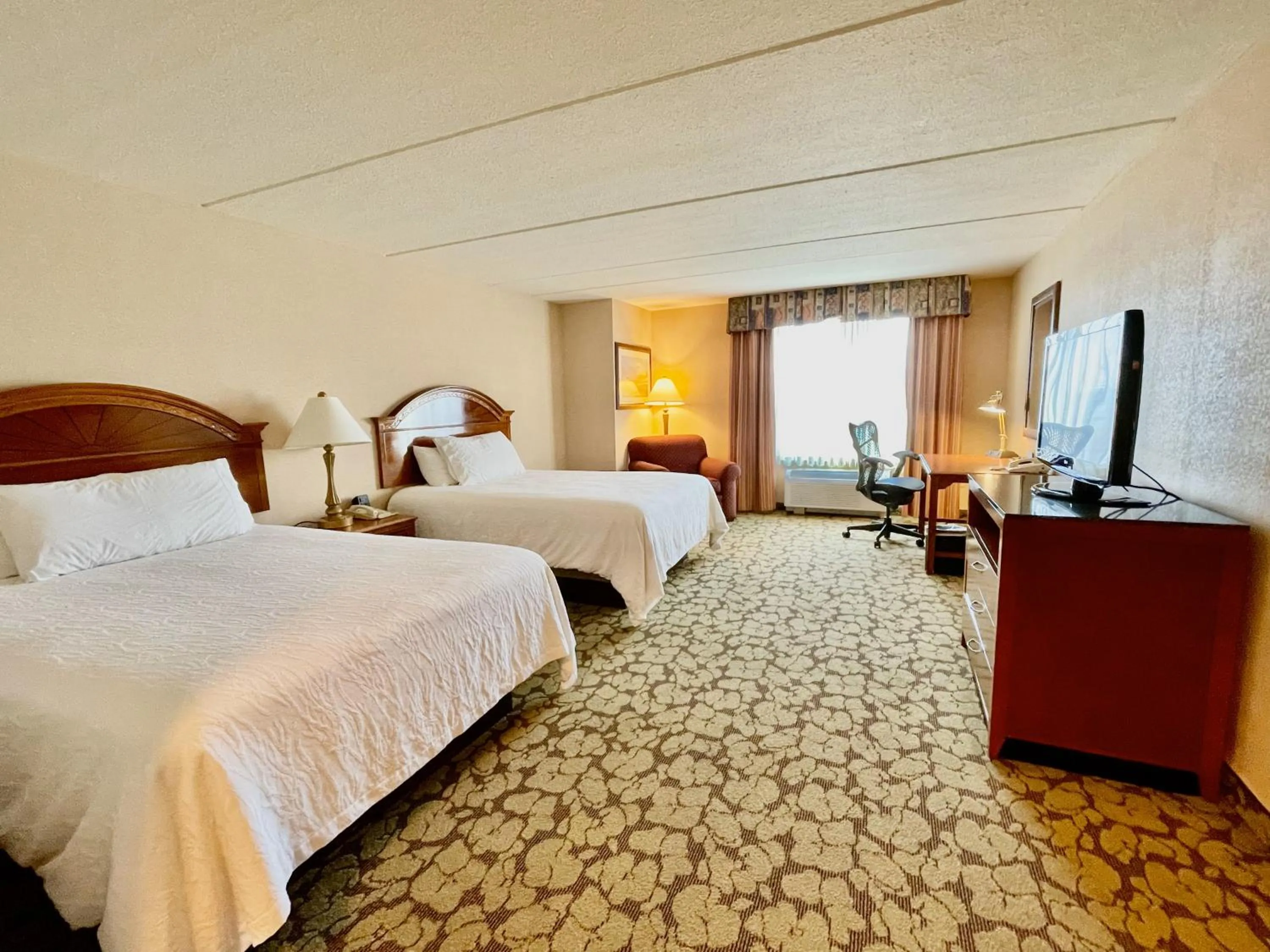 Bed in ACP Hotel Houston Westchase, MOD Collection by Sonesta