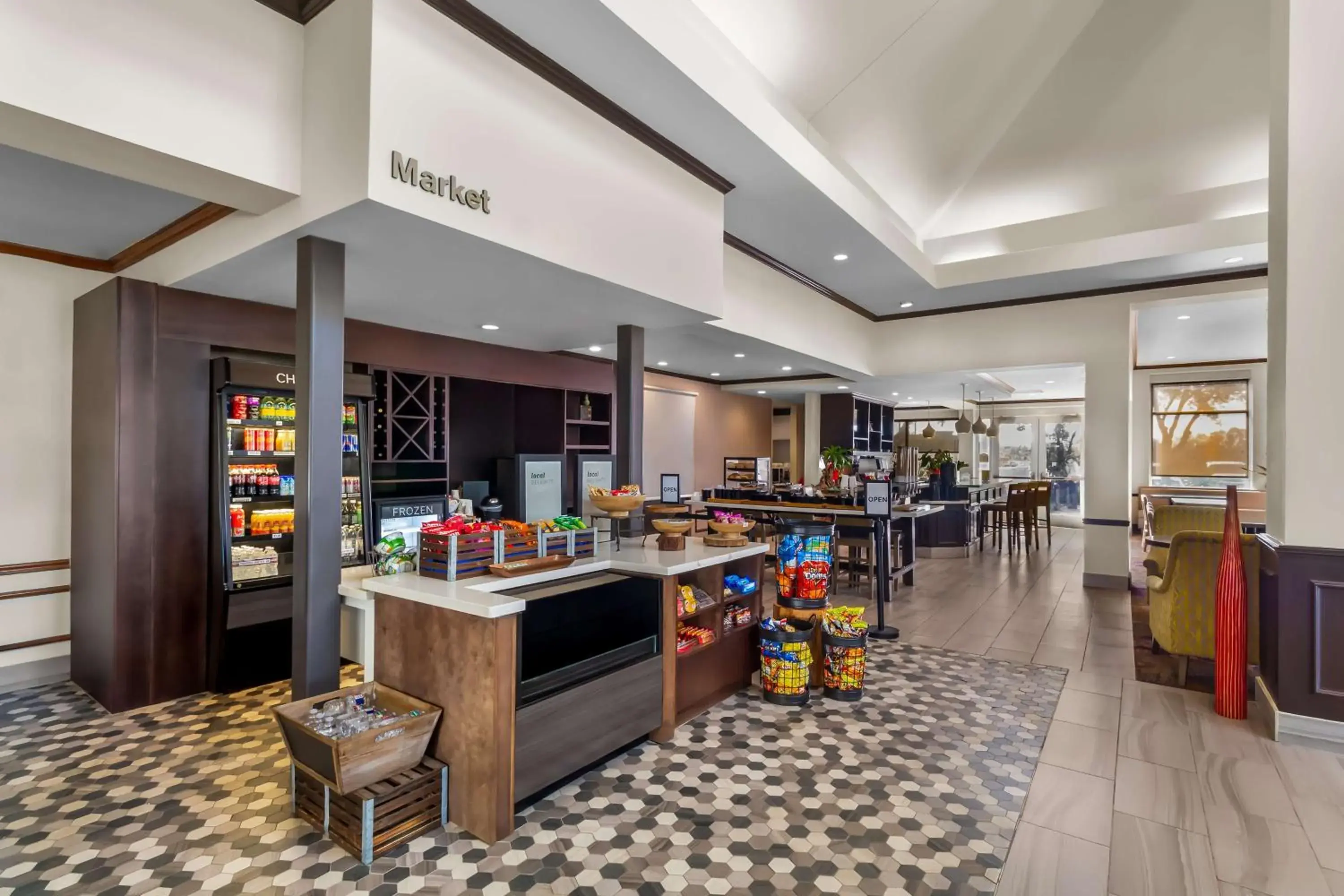 Food and drinks in ACP Hotel Houston Westchase, MOD Collection by Sonesta Food and drinks in ACP Hotel Houston Westchase, MOD Collection by Sonesta
